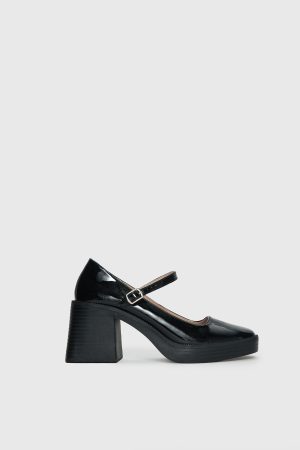 Regie Heels Black