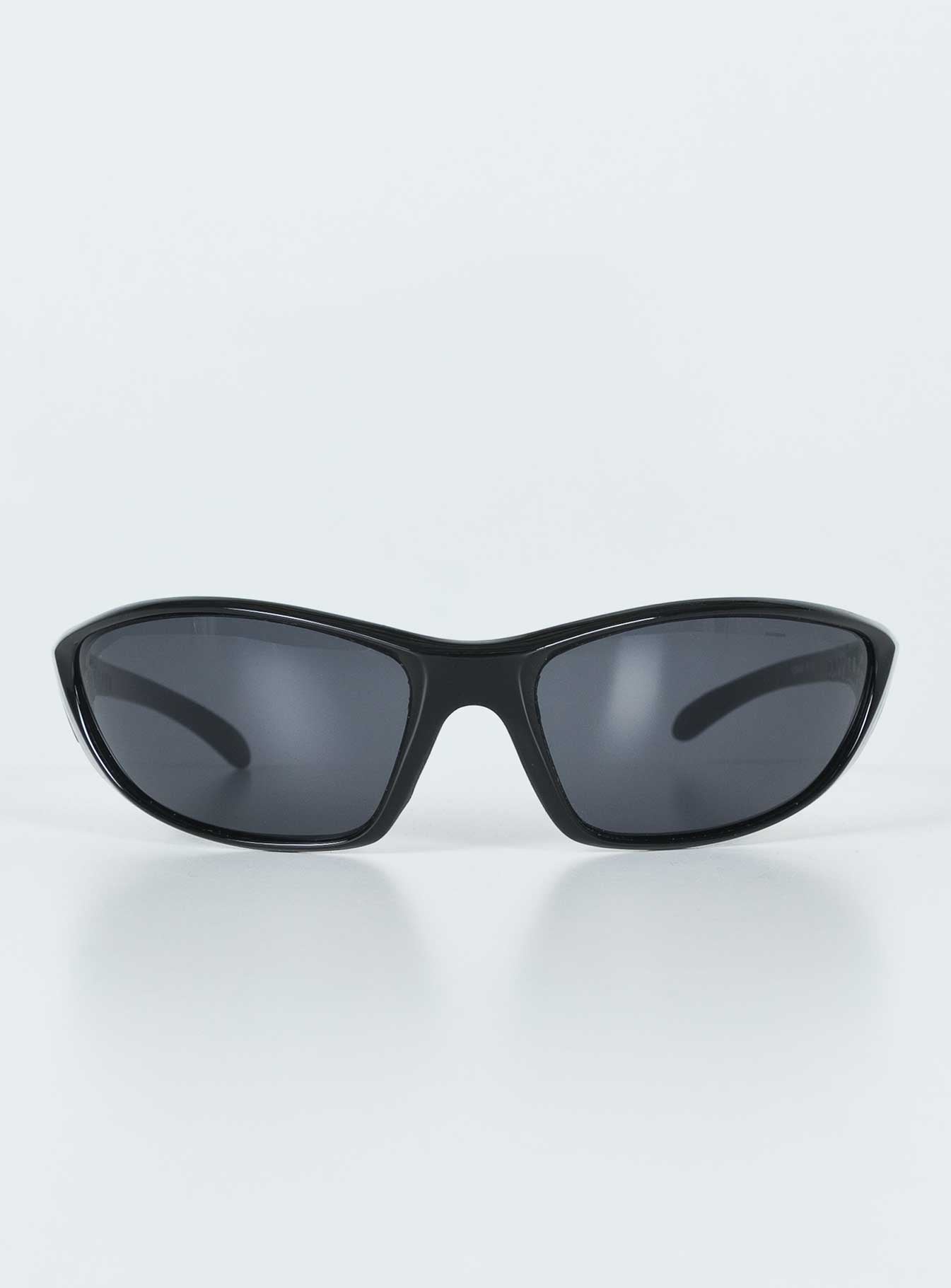 Rave On Sunglasses Black - Image 2