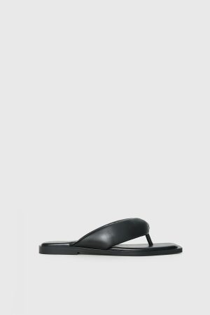 Rylin Puff Thong Sandals Black