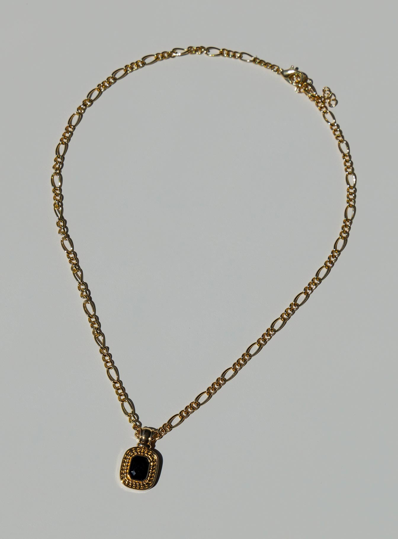 Setton Pendant Necklace Gold / Black - Image 2