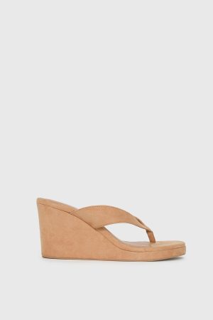 Kamiko Wedged Heels Tan Faux Suede
