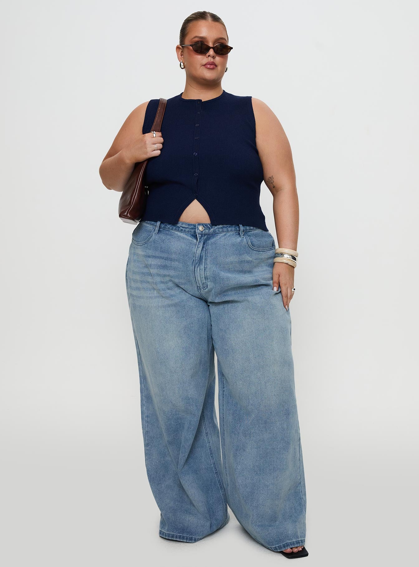 Suzu Sleeveless Knit Top Navy Curve - Image 2
