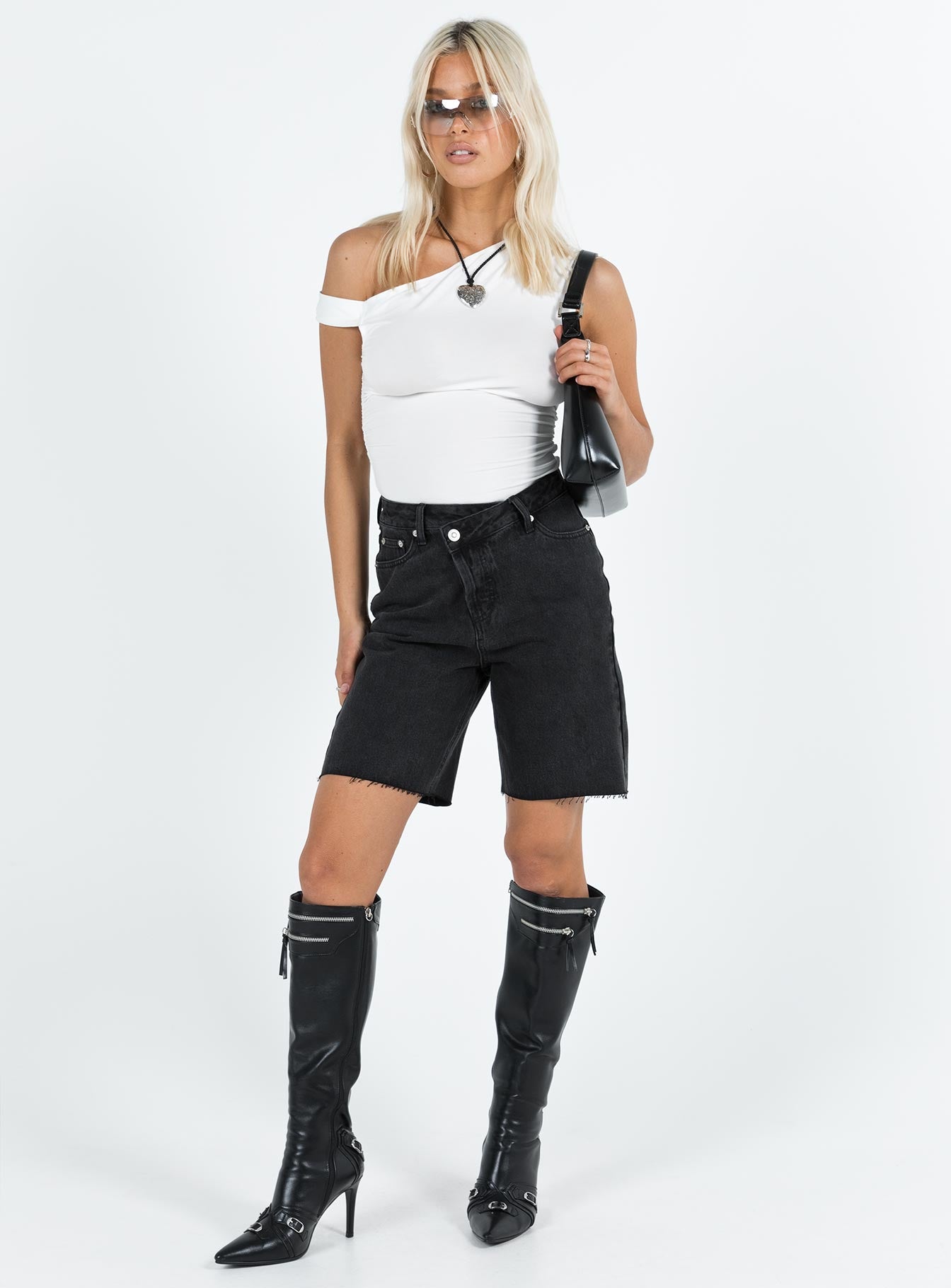 Xena Long Denim Shorts Black - Image 3