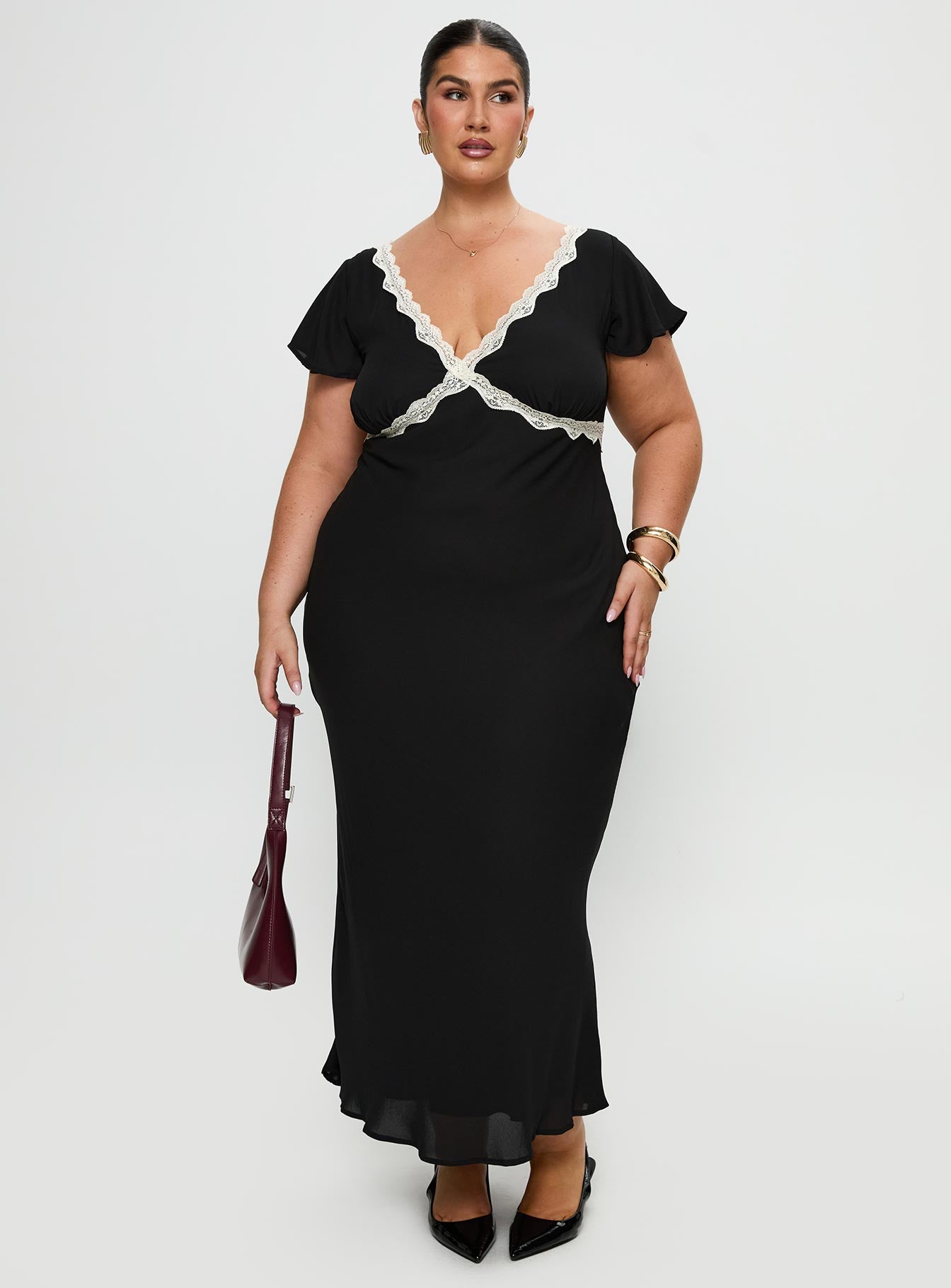 Barbarita Lace Maxi Dress Black Curve - Image 3