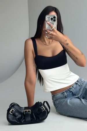 Chantell Top Black / Cream