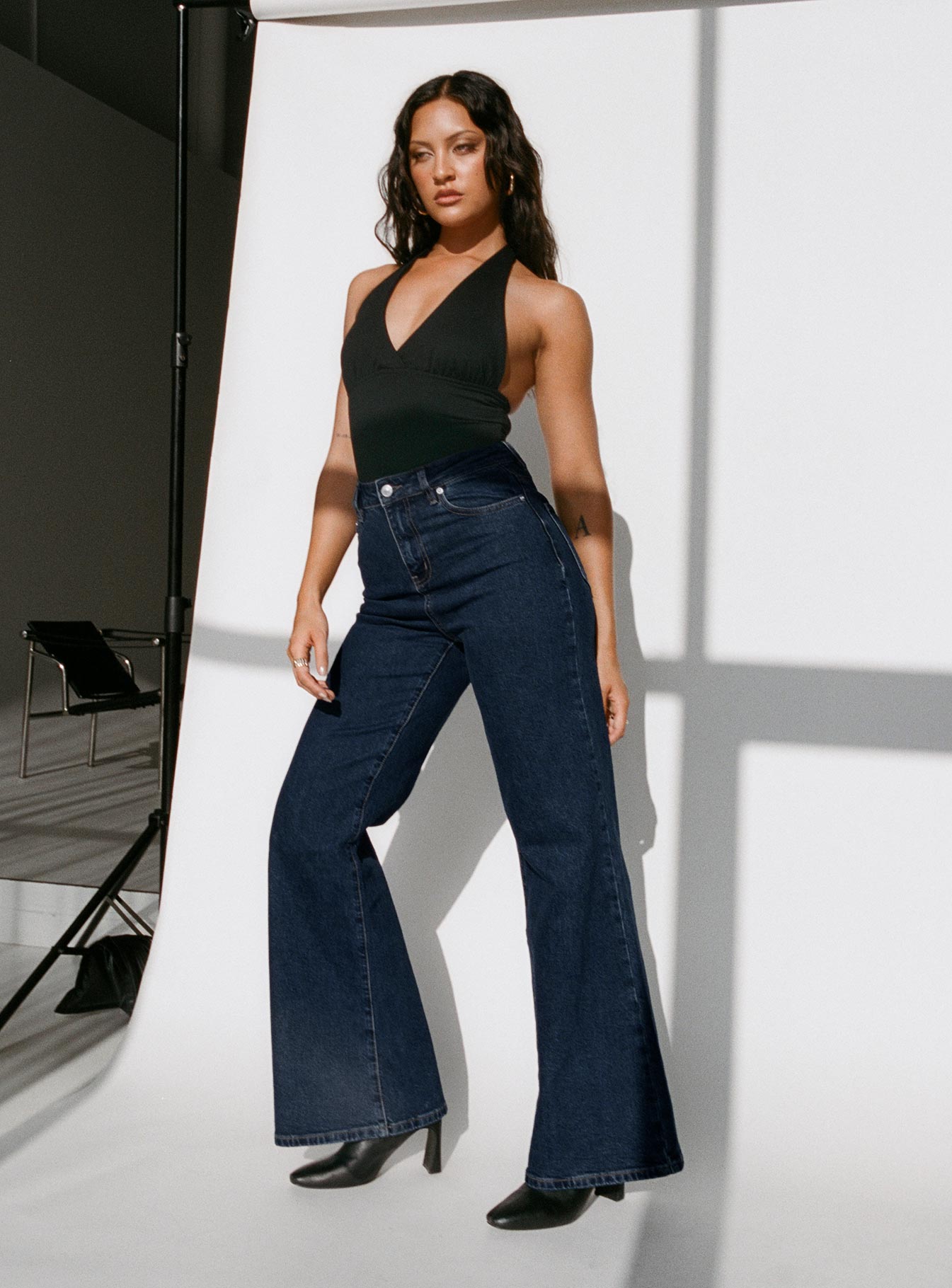 Thearlie High Rise Flared Jeans Dark Wash - Image 9