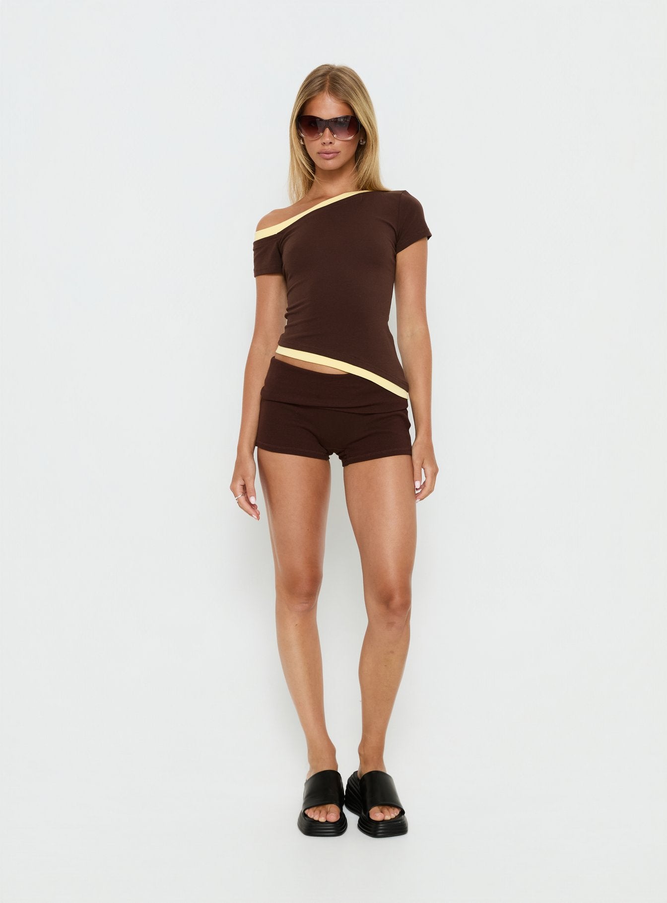 Eustace Off Shoulder Asymmetrical Top Brown / Yellow - Image 2