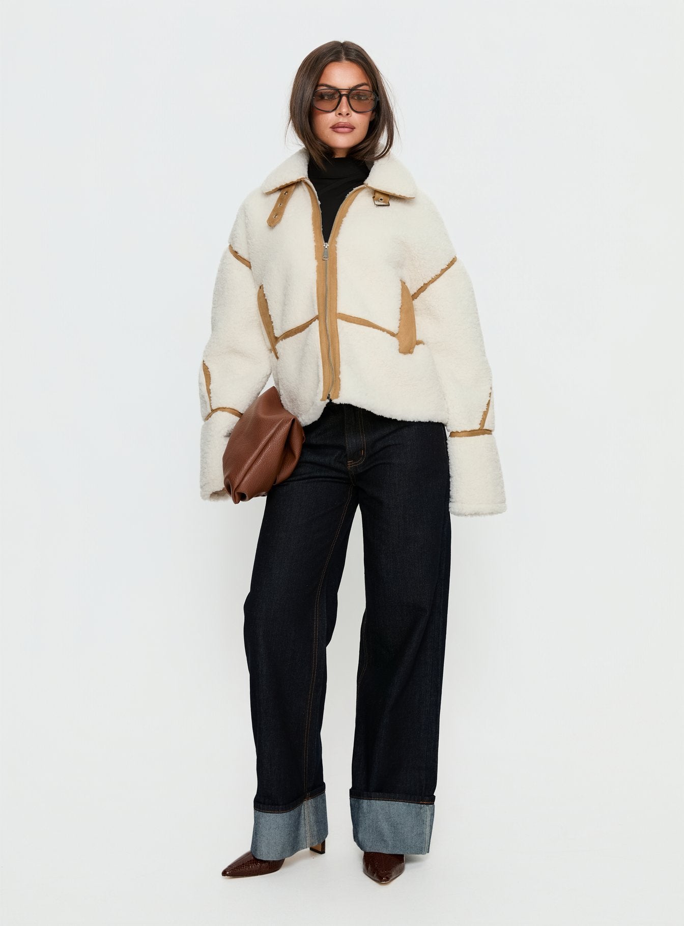 Briane Contrast Teddy Jacket White - Image 3