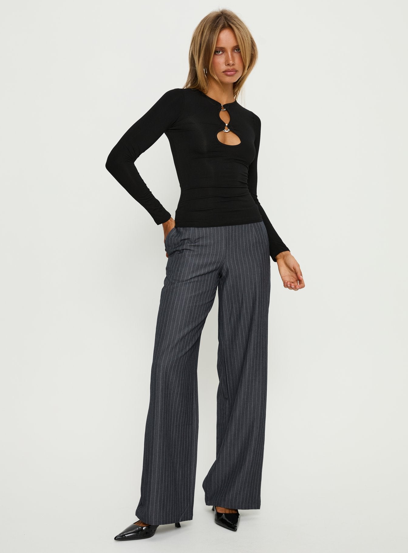 Orlaith Cut Out Long Sleeve Top Black - Image 2