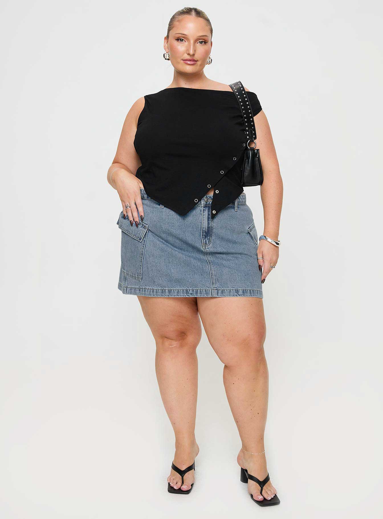 Zakai Cargo Denim Mini Skirt Light Blue Denim Curve - Image 3