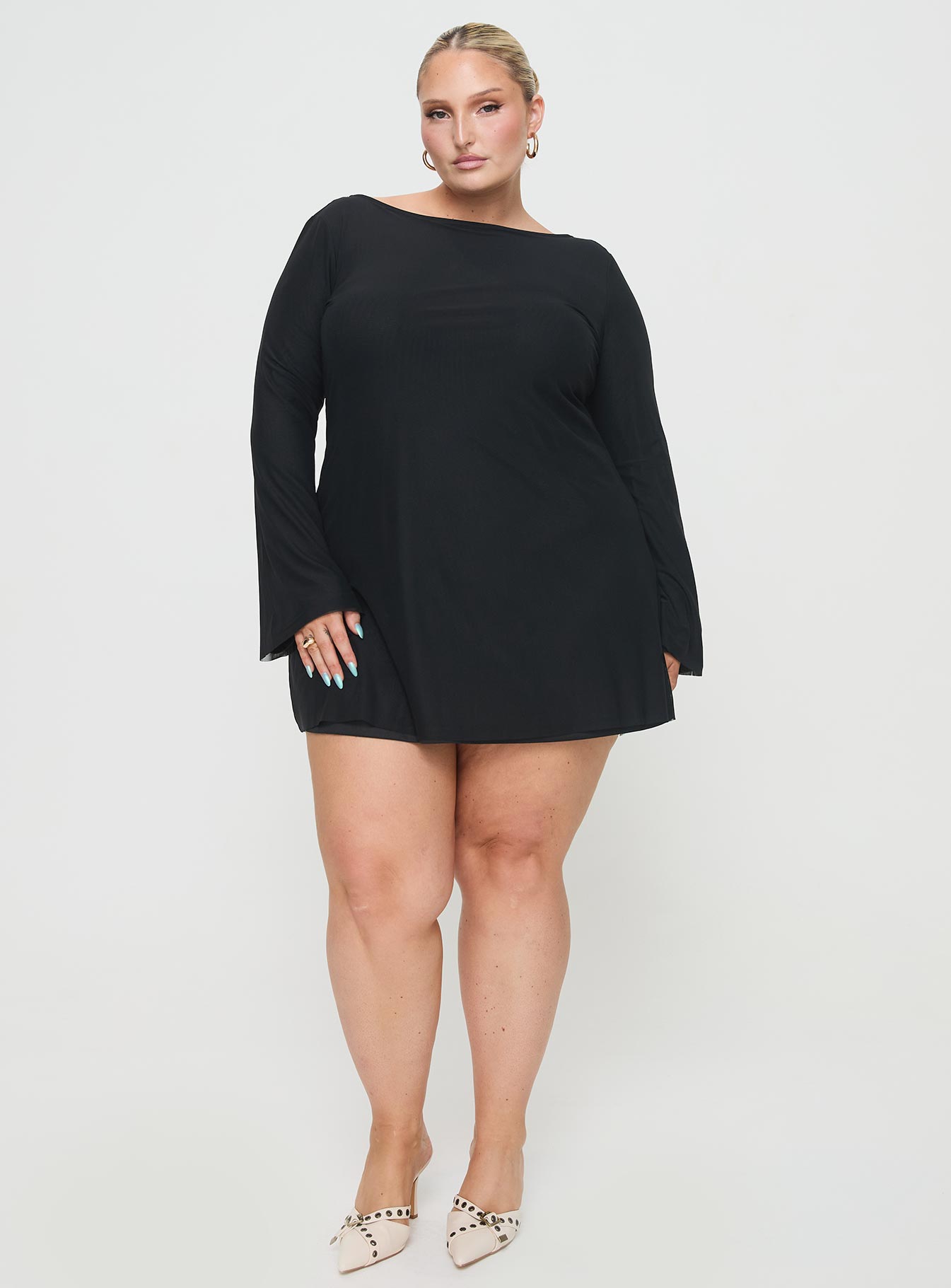 Lukea Long Sleeve Mini Dress Black Curve - Image 2