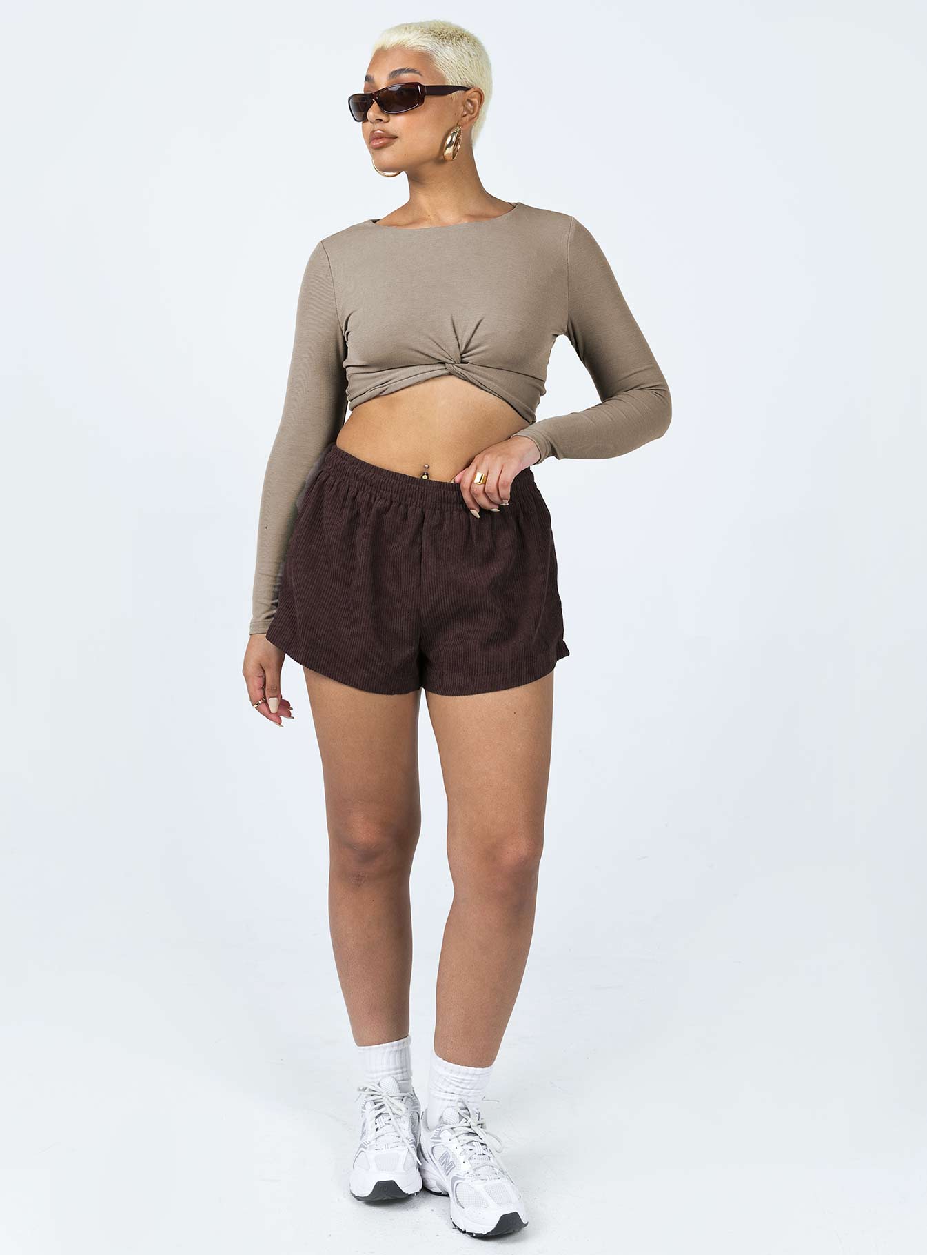 Beach House Shorts Cord Brown - Image 2