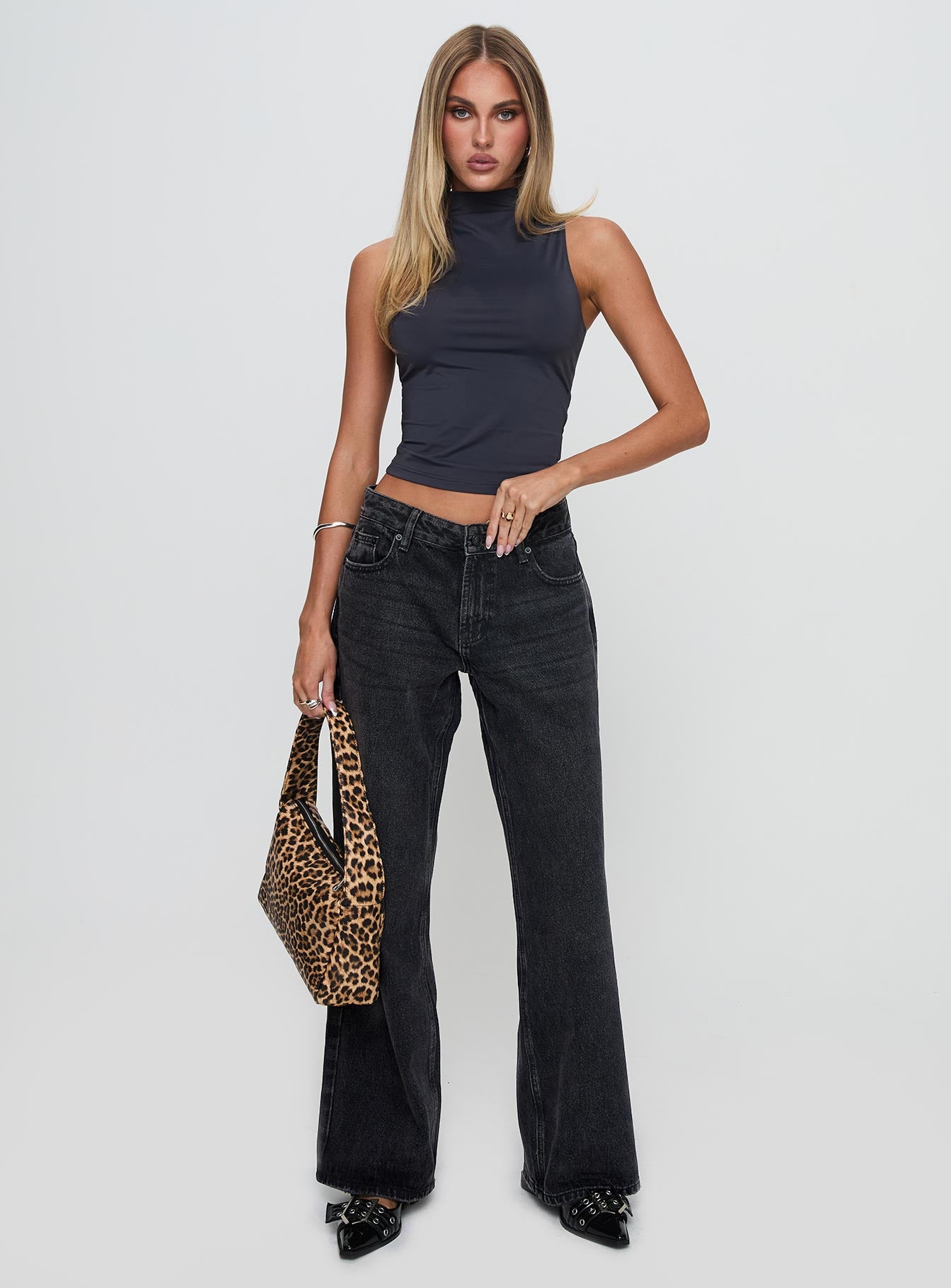 Serenitia Mid Rise Straight Leg Jeans Washed Black Tall - Image 4