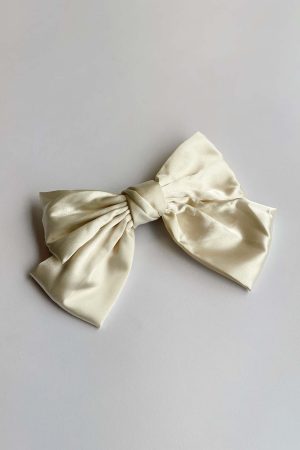 Walters Hair Bow Beige