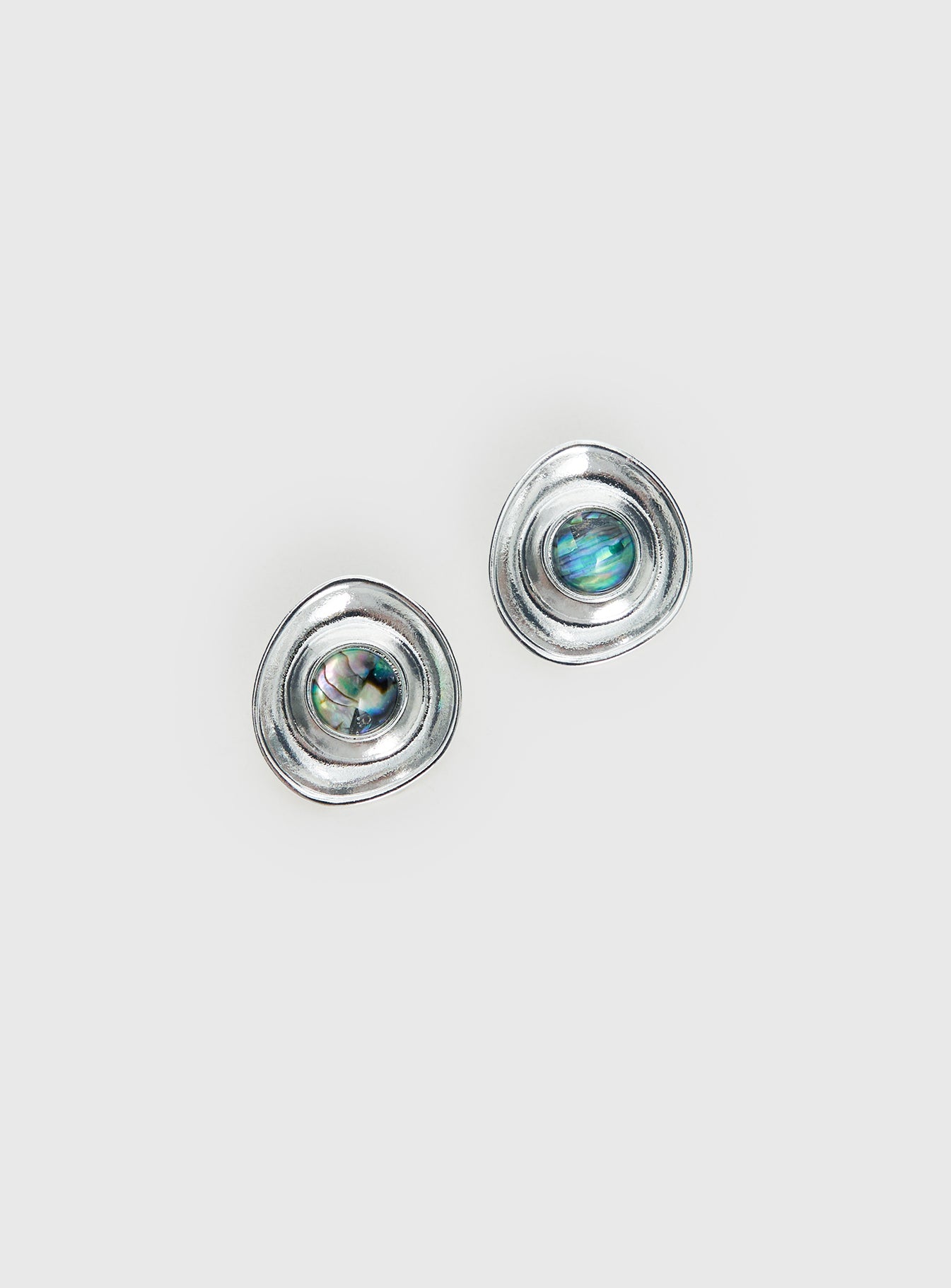 Arivelle Stud Earrings Silver - Image 3
