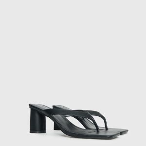 The Mona Heels Black