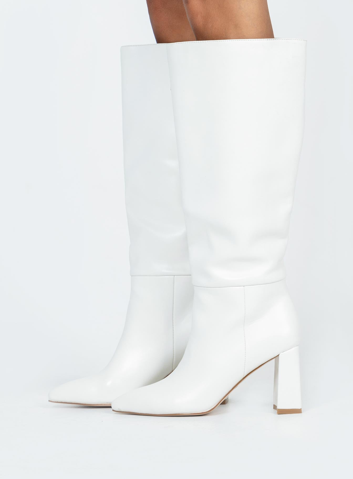 Vesper Knee High Boots White - Image 3