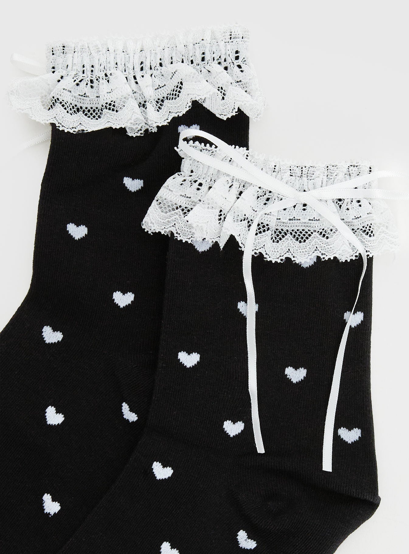 Reminisce Heart Detail Socks Black / White - Image 3