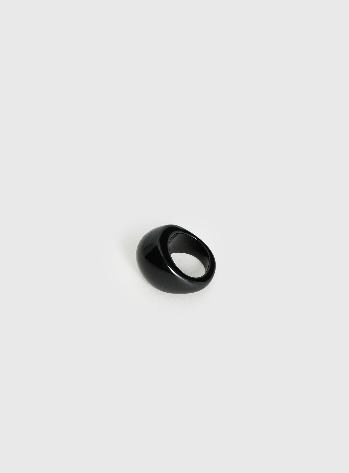 Olwen Statement Ring Black - Image 3