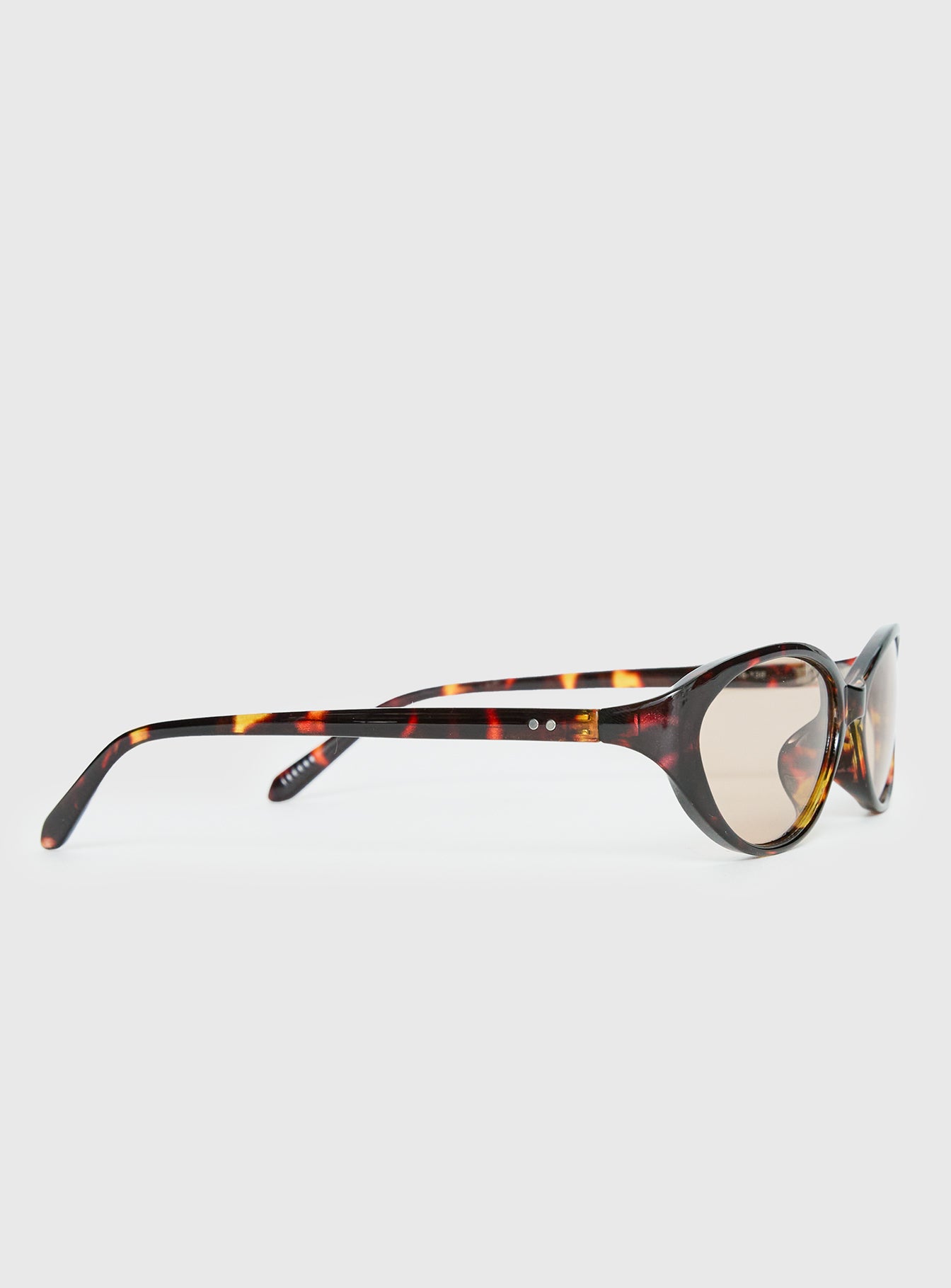 Daydream Baby Oval Sunglasses Brown / Tort - Image 3