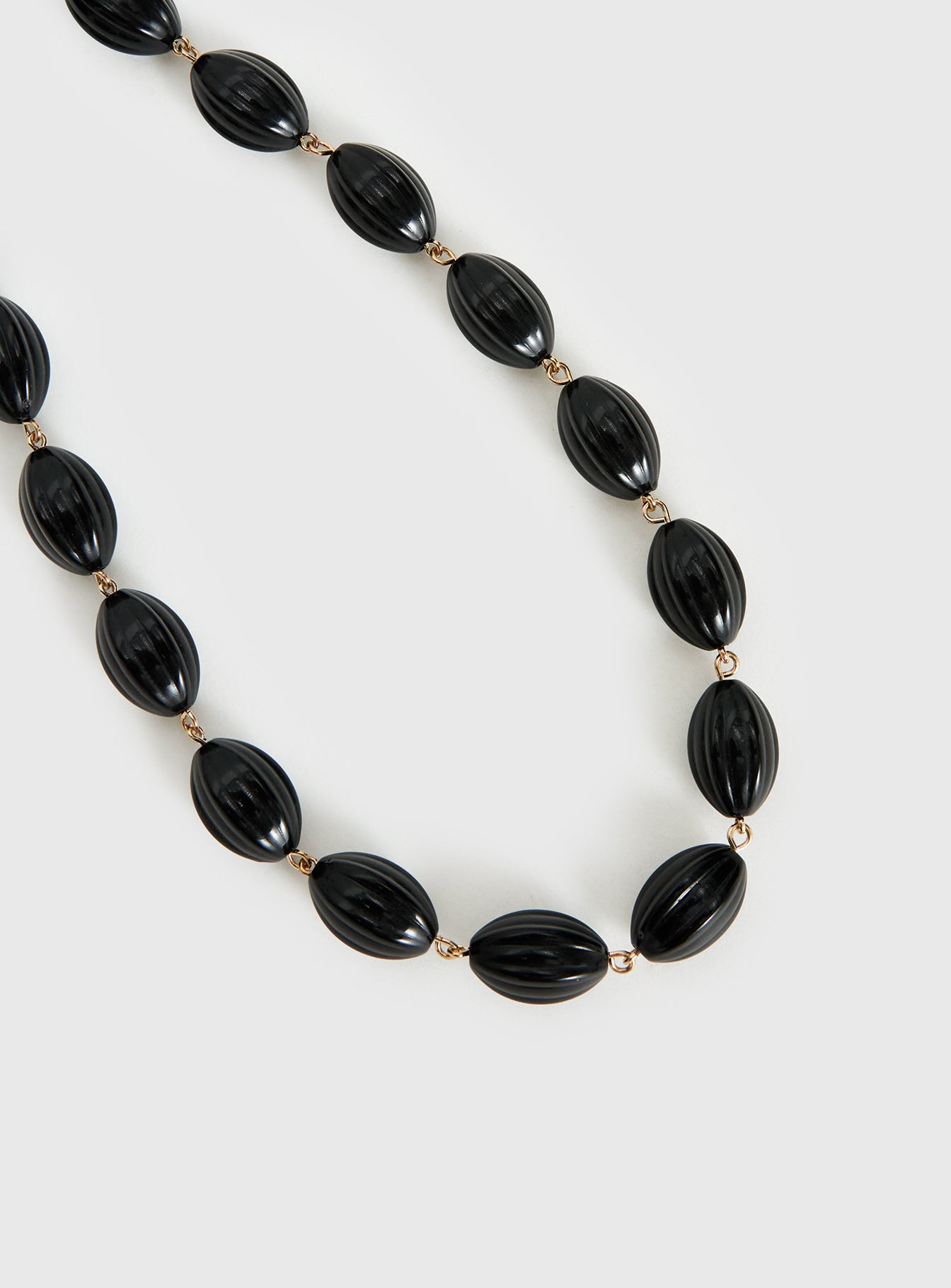 Liviya Beaded Necklace Black - Image 3