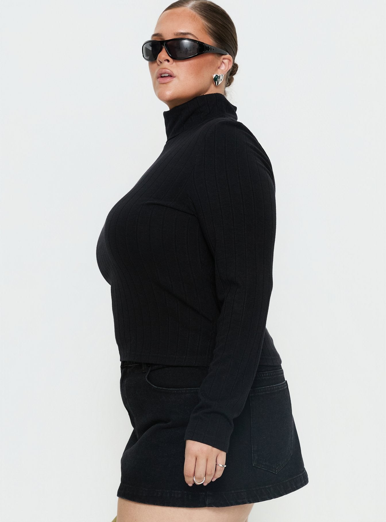 Enisa High Neck Long Sleeve Top Black Curve - Image 4