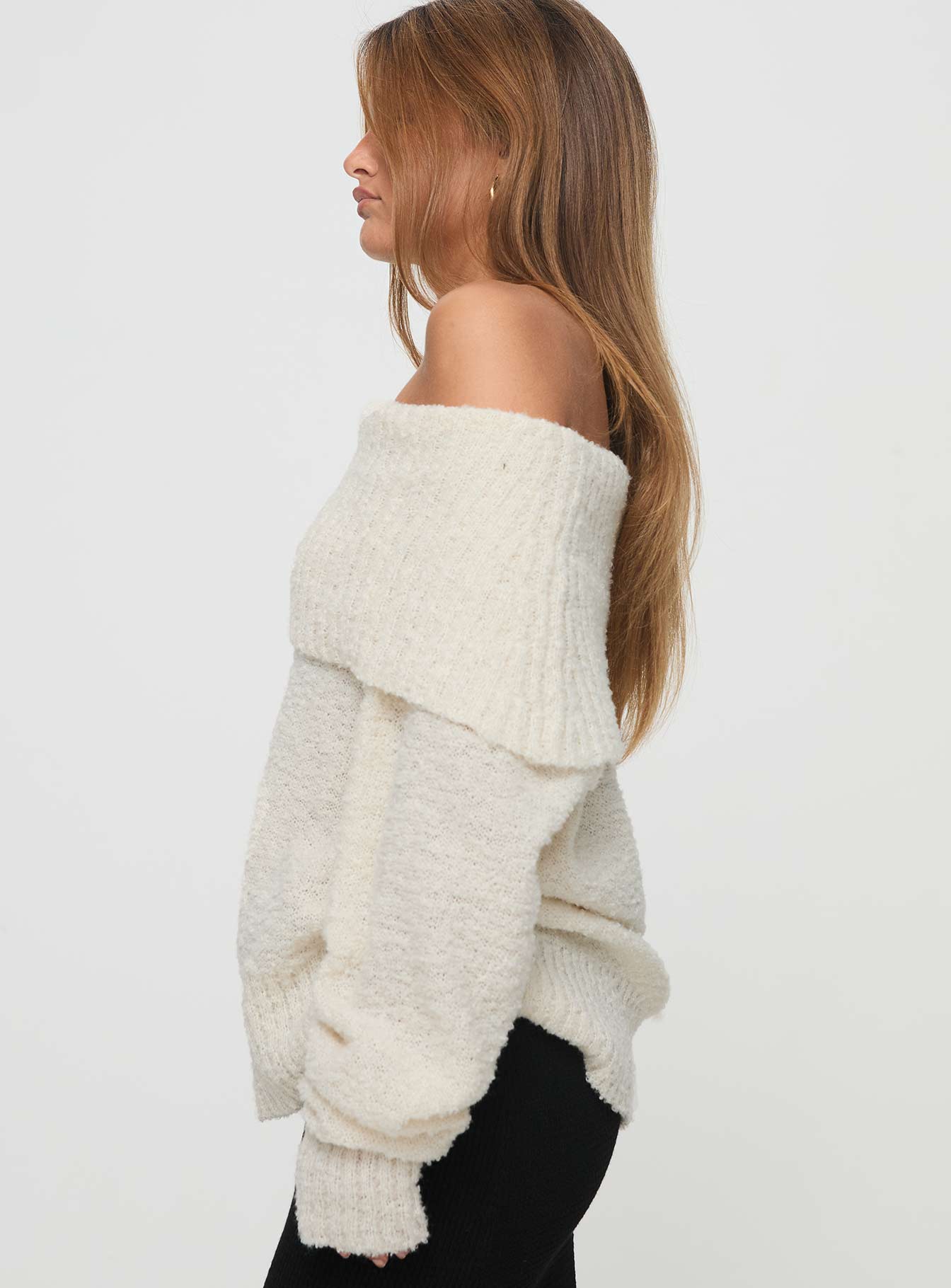Parkley Boucle Off The Shoulder Sweater Cream - Image 4