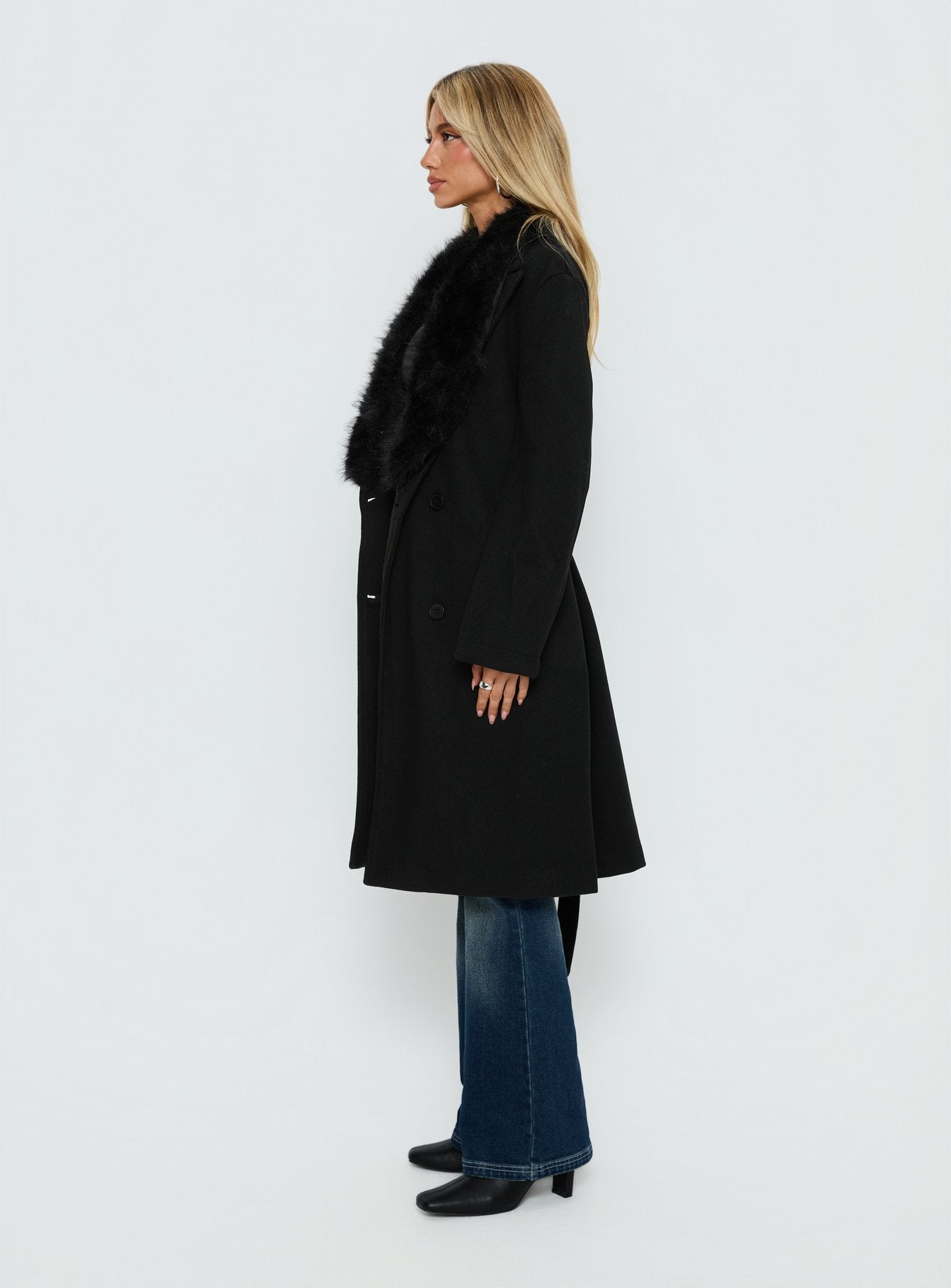 Hallyn Faux Fur Collar Coat Black - Image 4