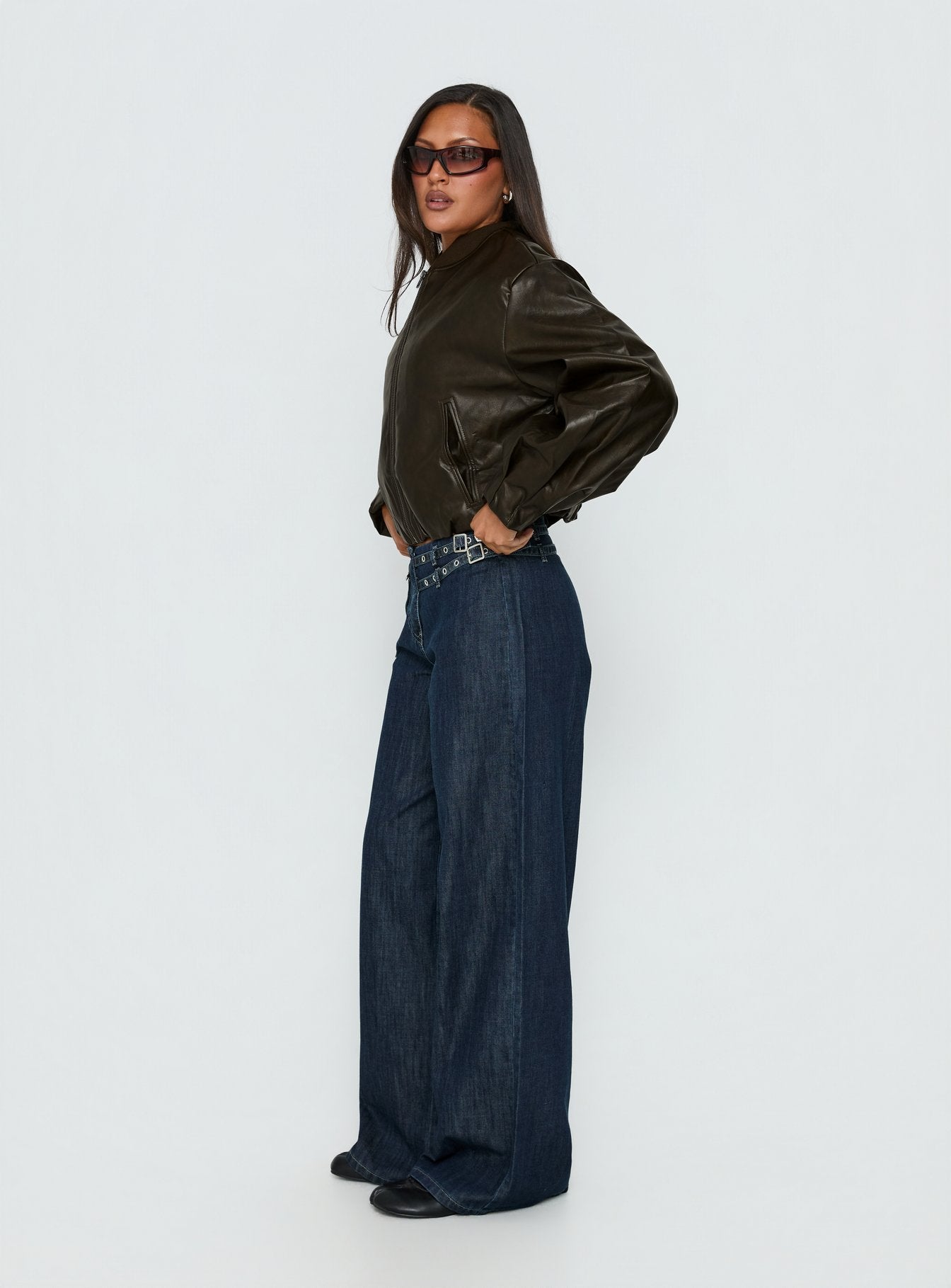 Paltrow Mid Rise Wide Leg Cargo Jeans Dark Blue Wash - Image 4