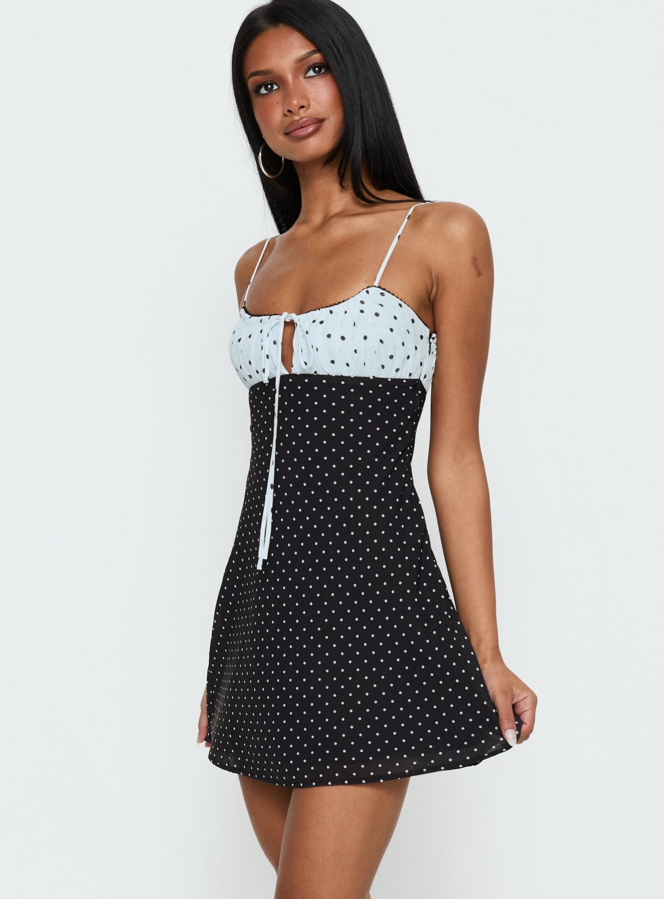 Rylann Contrast Tie Detail Mini Dress Navy / Blue Polka - Image 4