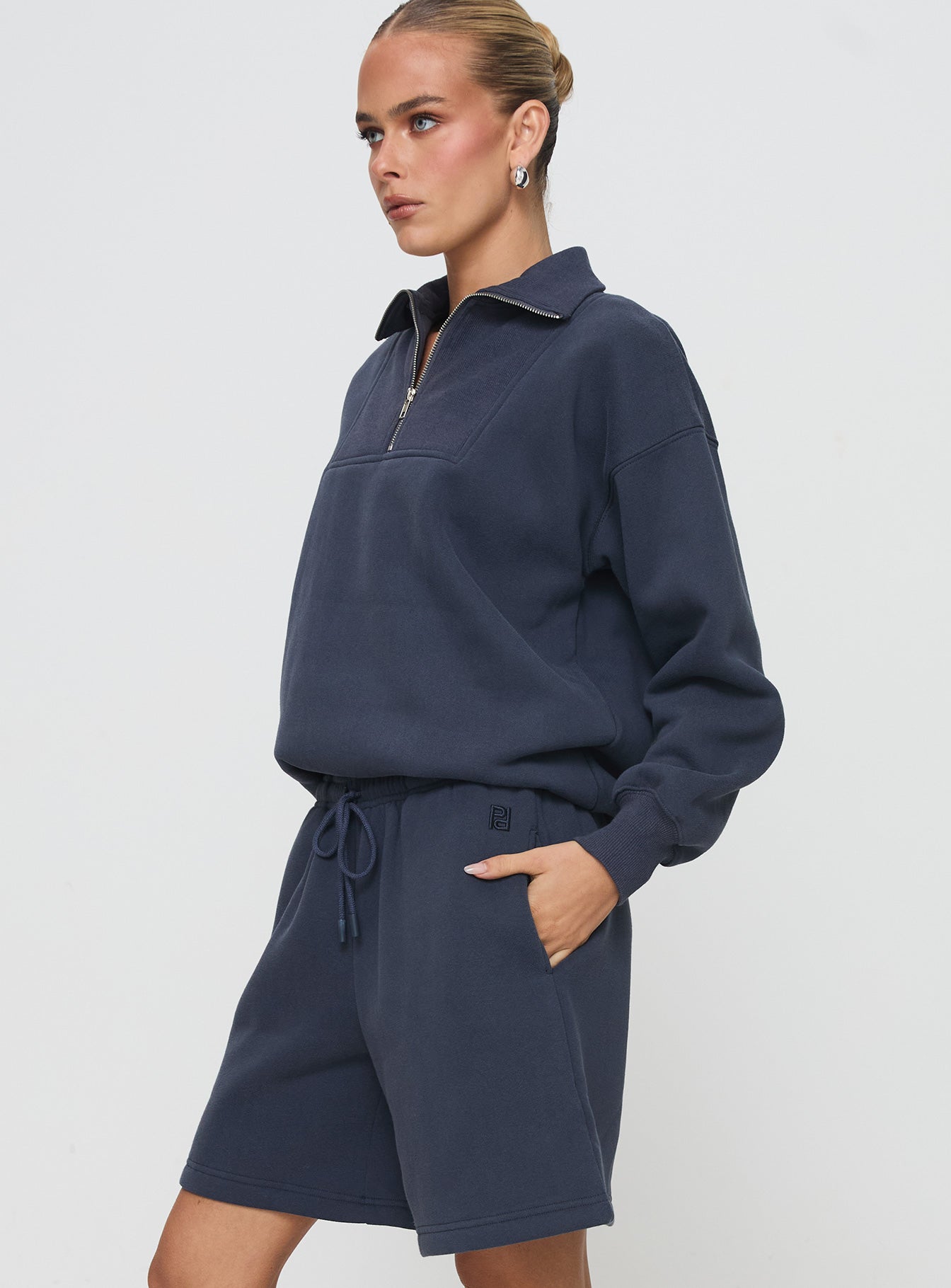 Dream Fleece Longline Shorts Navy - Image 4