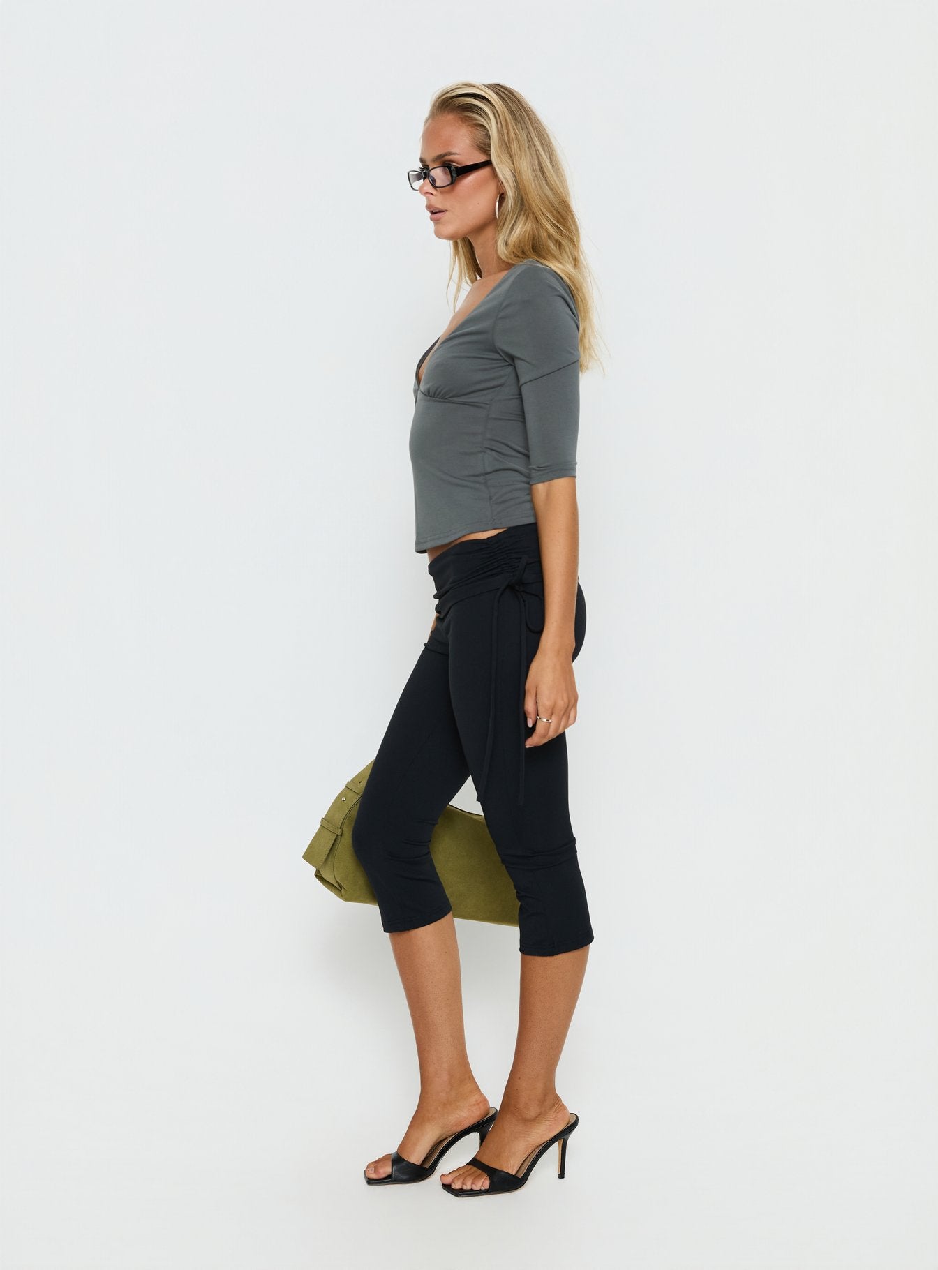 Bailor Channel Waistband Capri Pants Black - Image 4