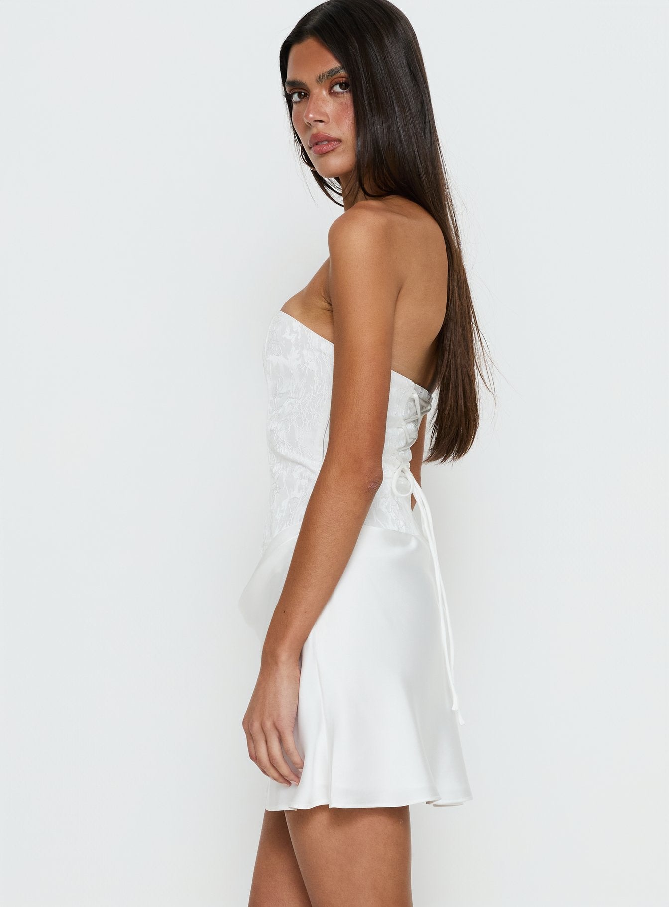 Jenevieve Strapless Drape Mini Dress White - Image 4