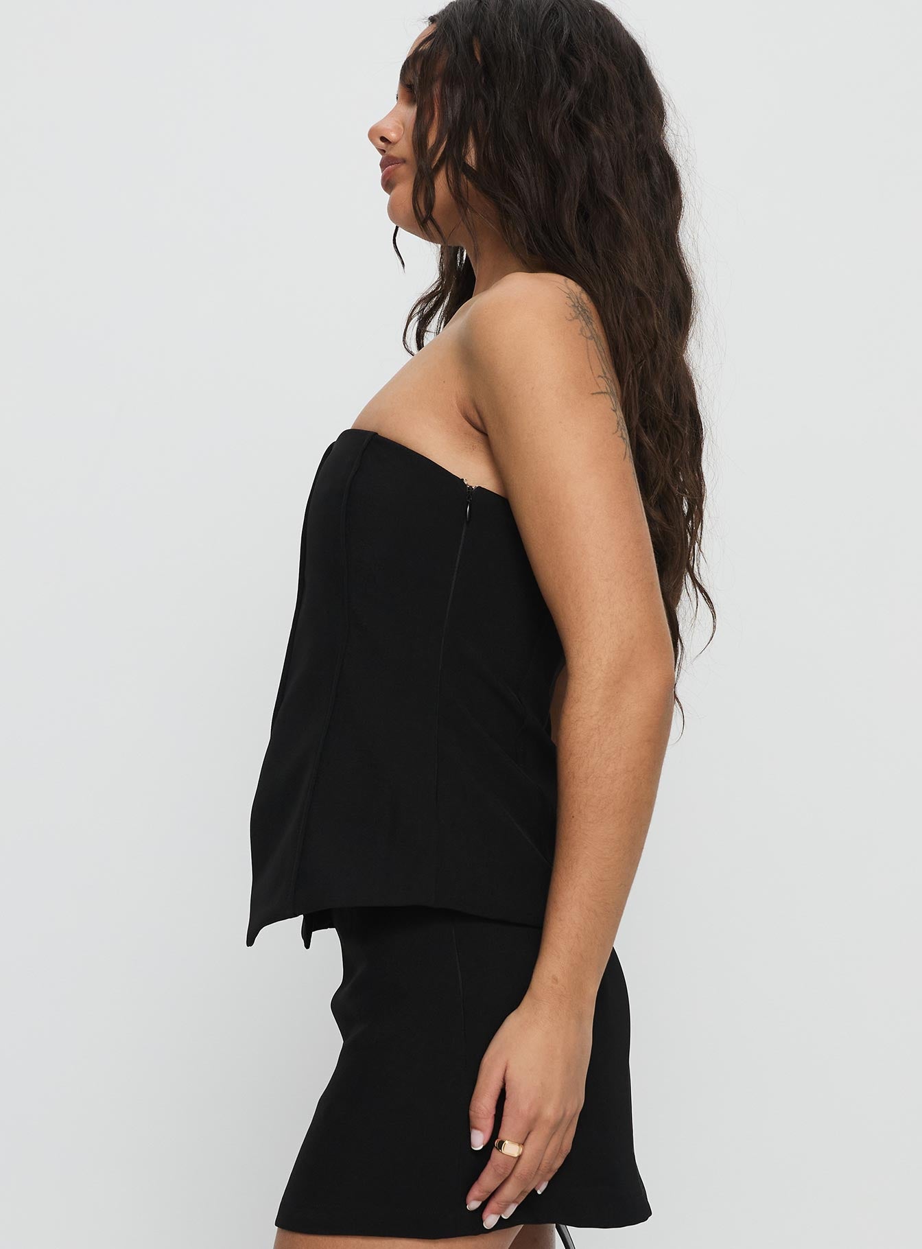Lavish Living Strapless Top Black - Image 4