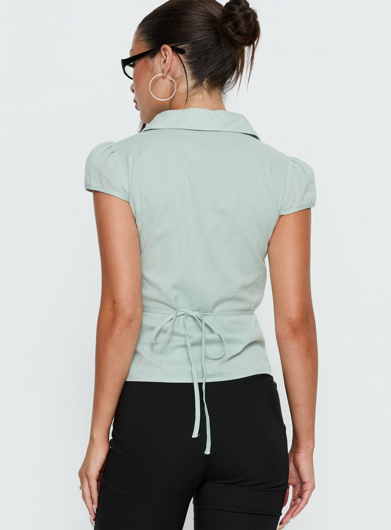 Adulation Ruched Detail Short Sleeve Shirt Green - Image 4