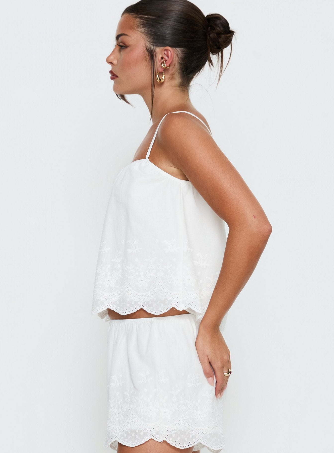 Madison Avenue Embroidered Detail Top White - Image 4