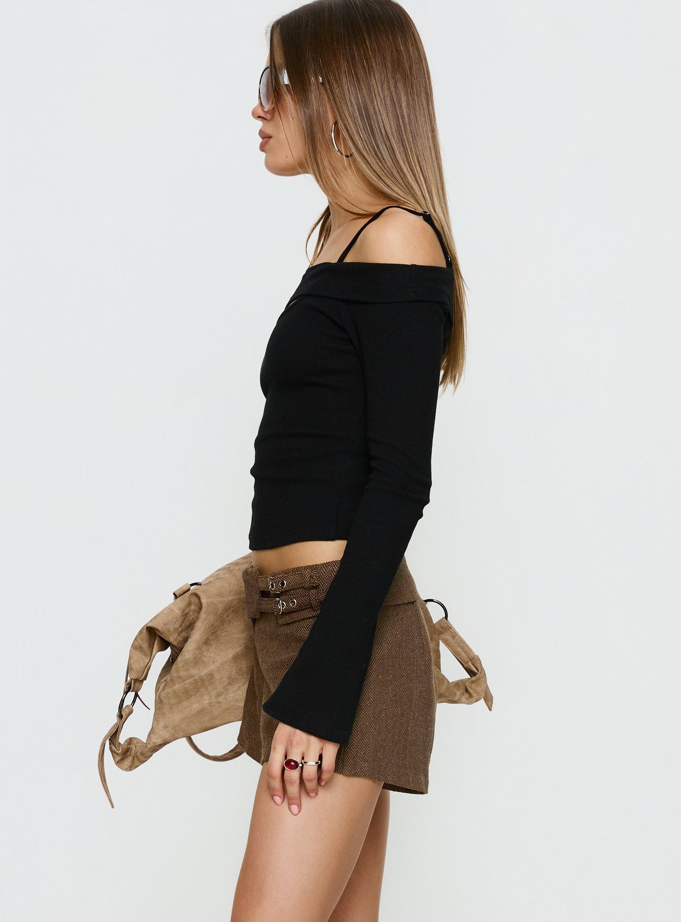 Maddelena Foldover Waist Buckle Detail Shorts Brown - Image 4