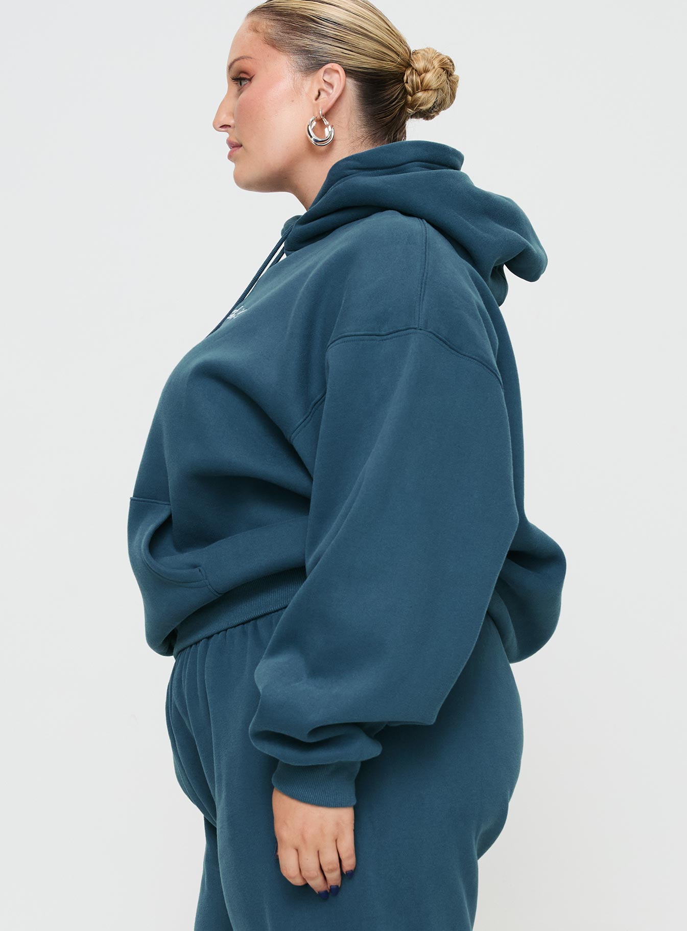 Princess Polly Hooded Sweatshirt Block / Cursive Text Slate Curve - Image 4