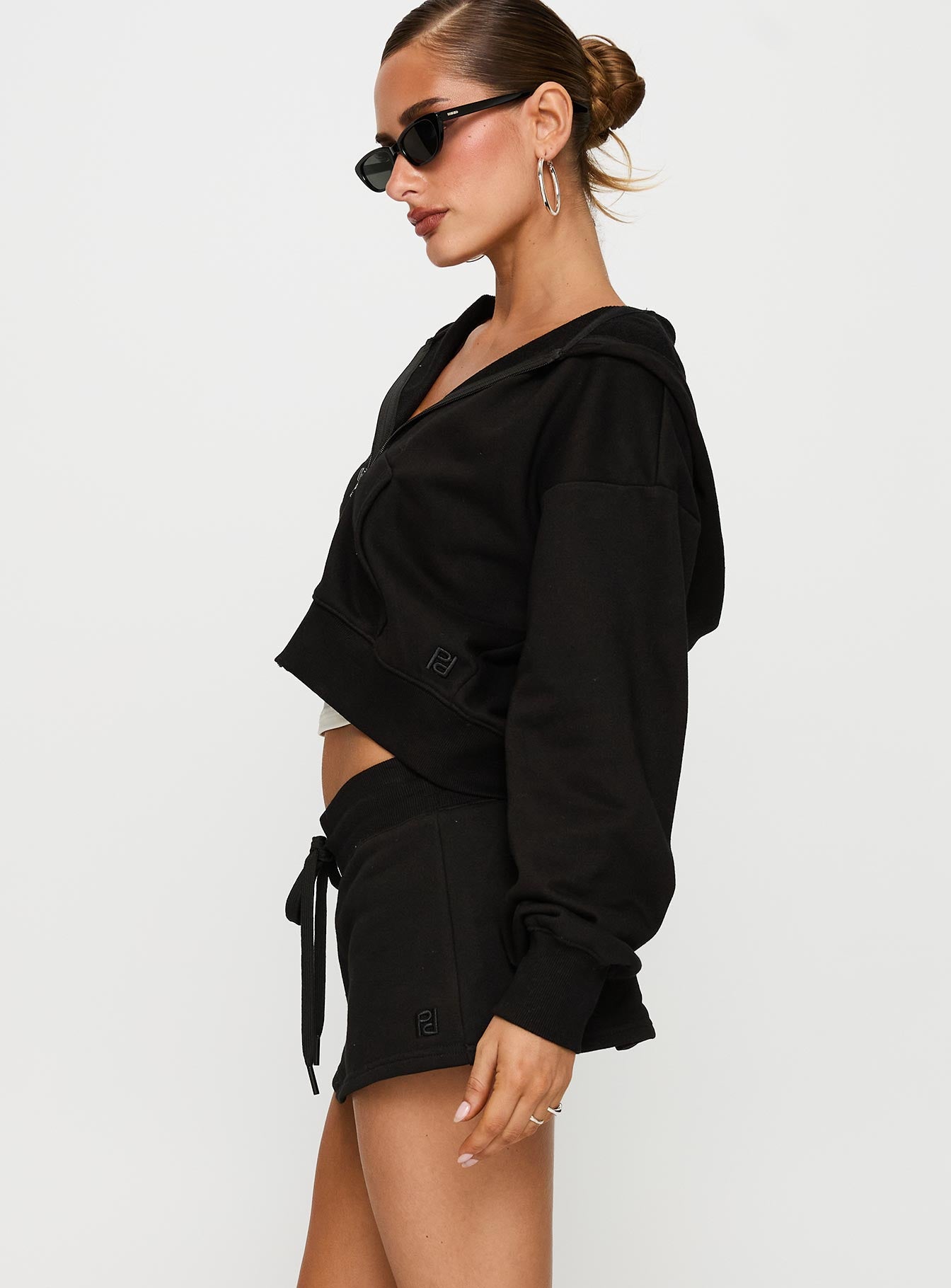 Down Low Fleece Skort Black - Image 4
