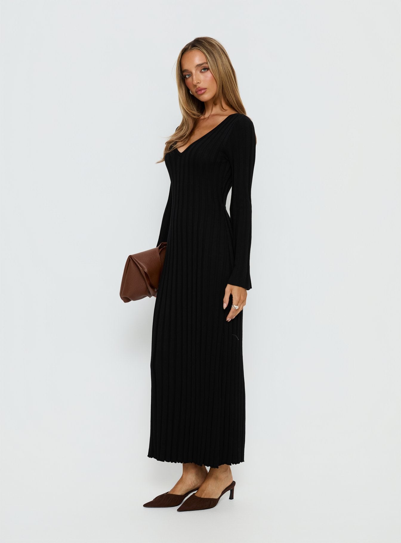 Gratuita Long Sleeve Rib Maxi Dress Black - Image 3