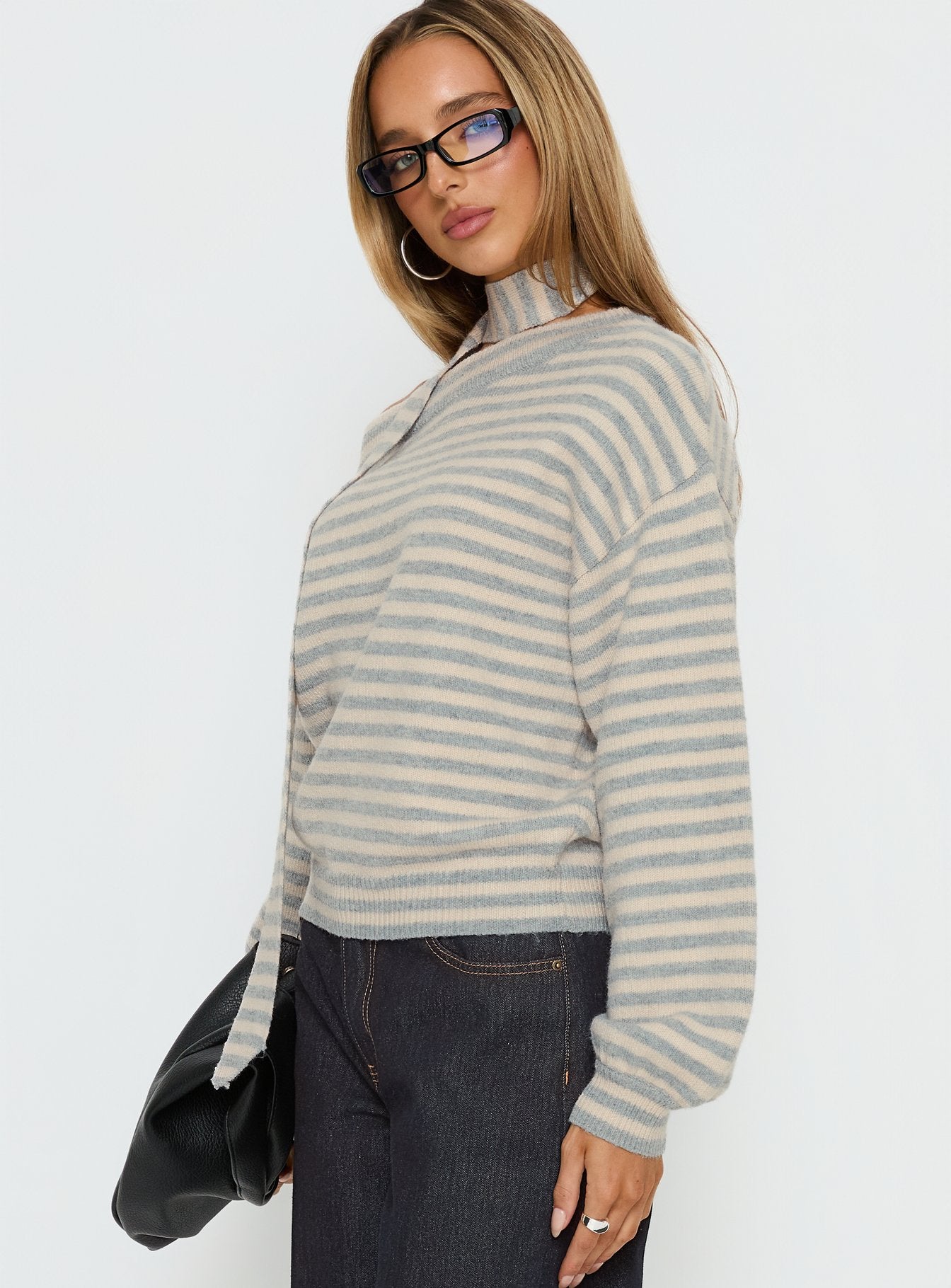 Ruthi Scarf Off Shoulder Knit Sweater Neutral Stripe - Image 4