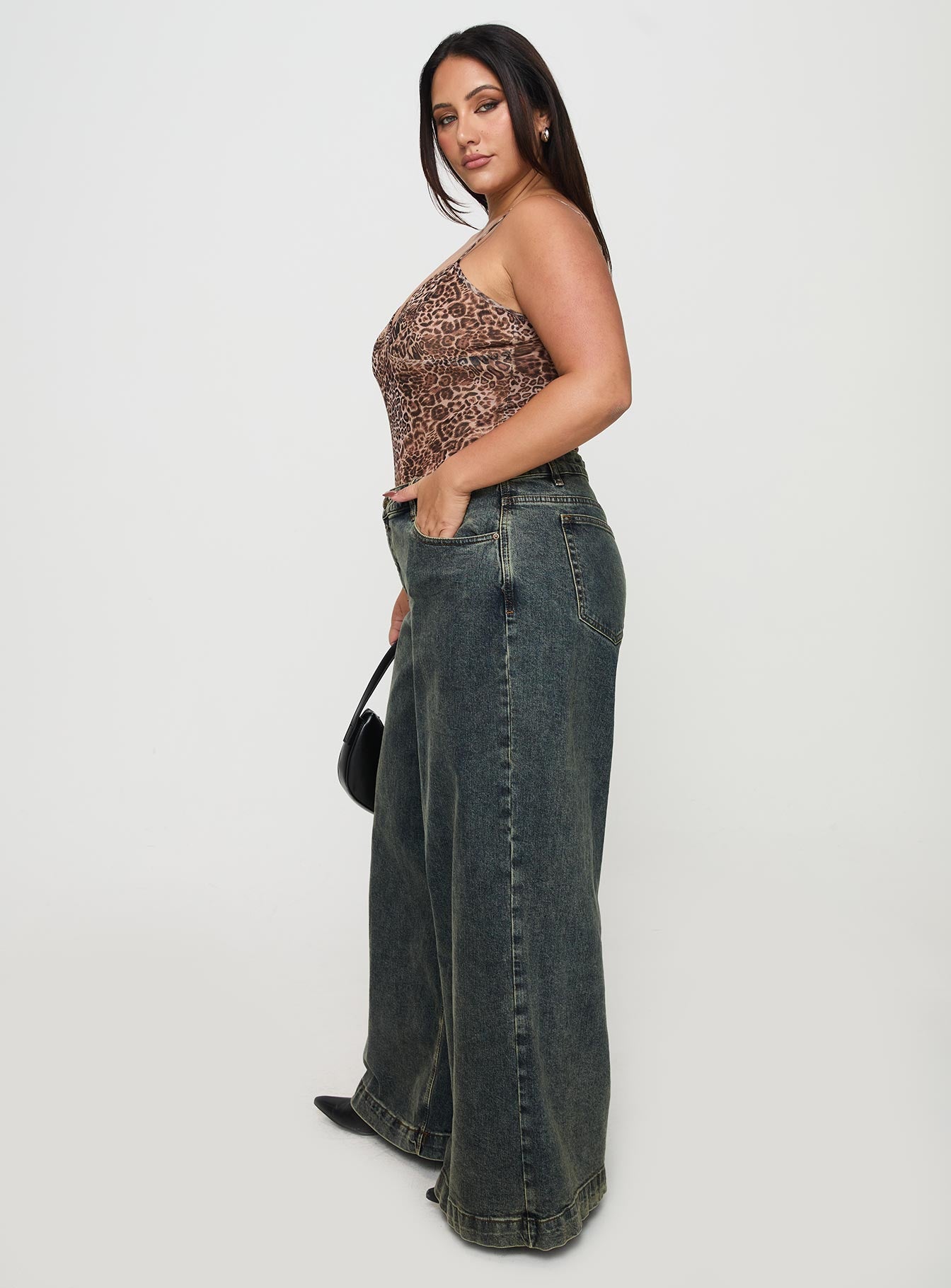 Ziggie Low Rise Baggy Jeans Antique Wash Curve - Image 3