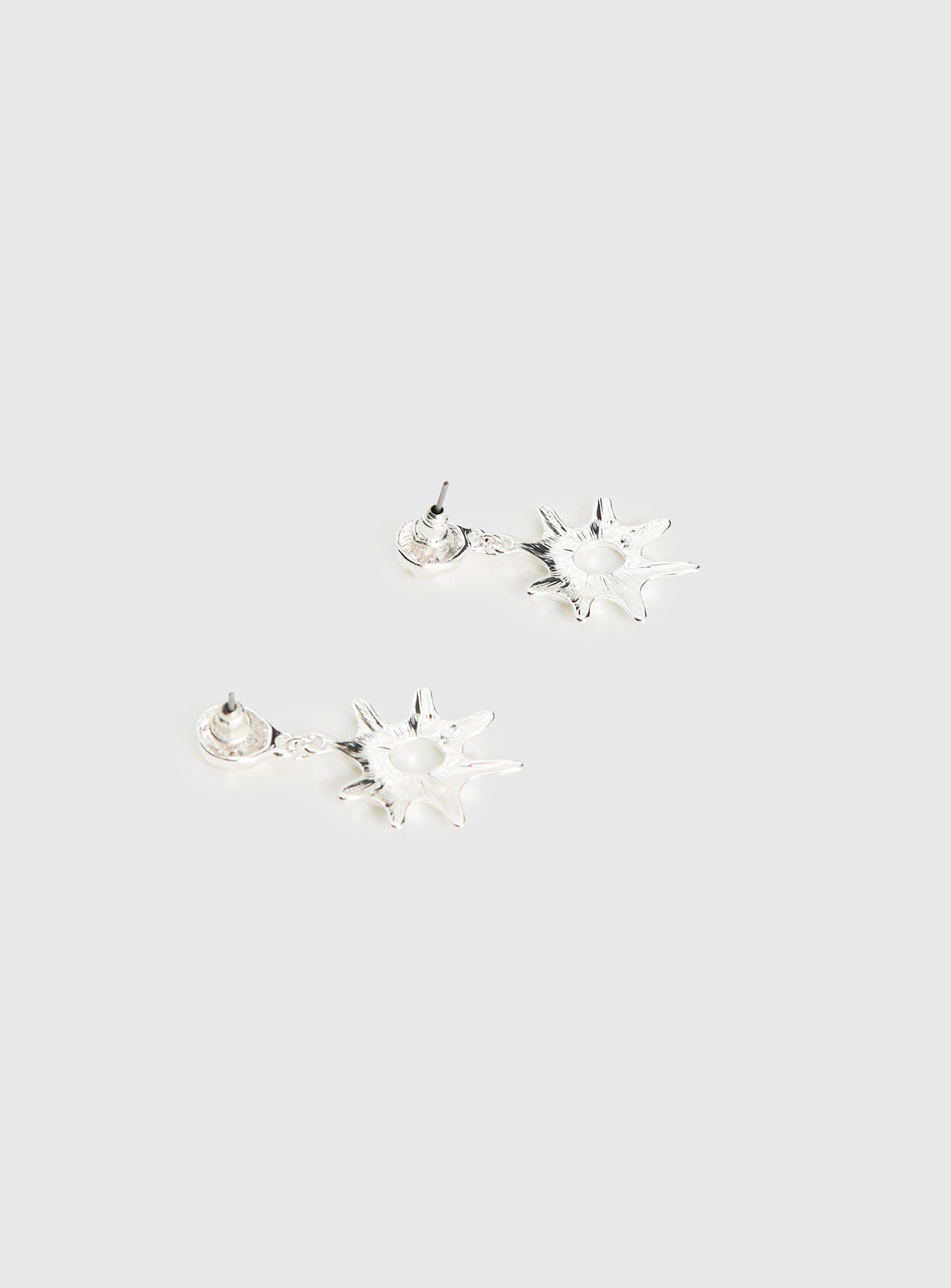 Vaylen Earrings Silver - Image 4