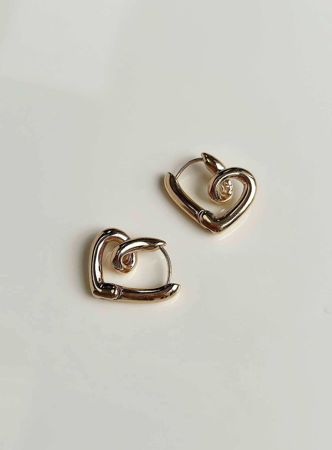 Samanta Earrings Gold - Image 3