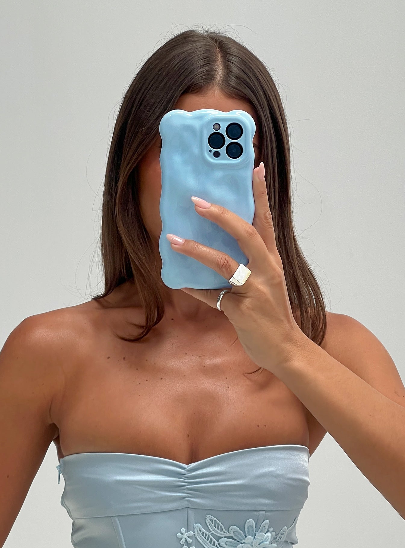 Wispy iPhone Case Blue - Image 3
