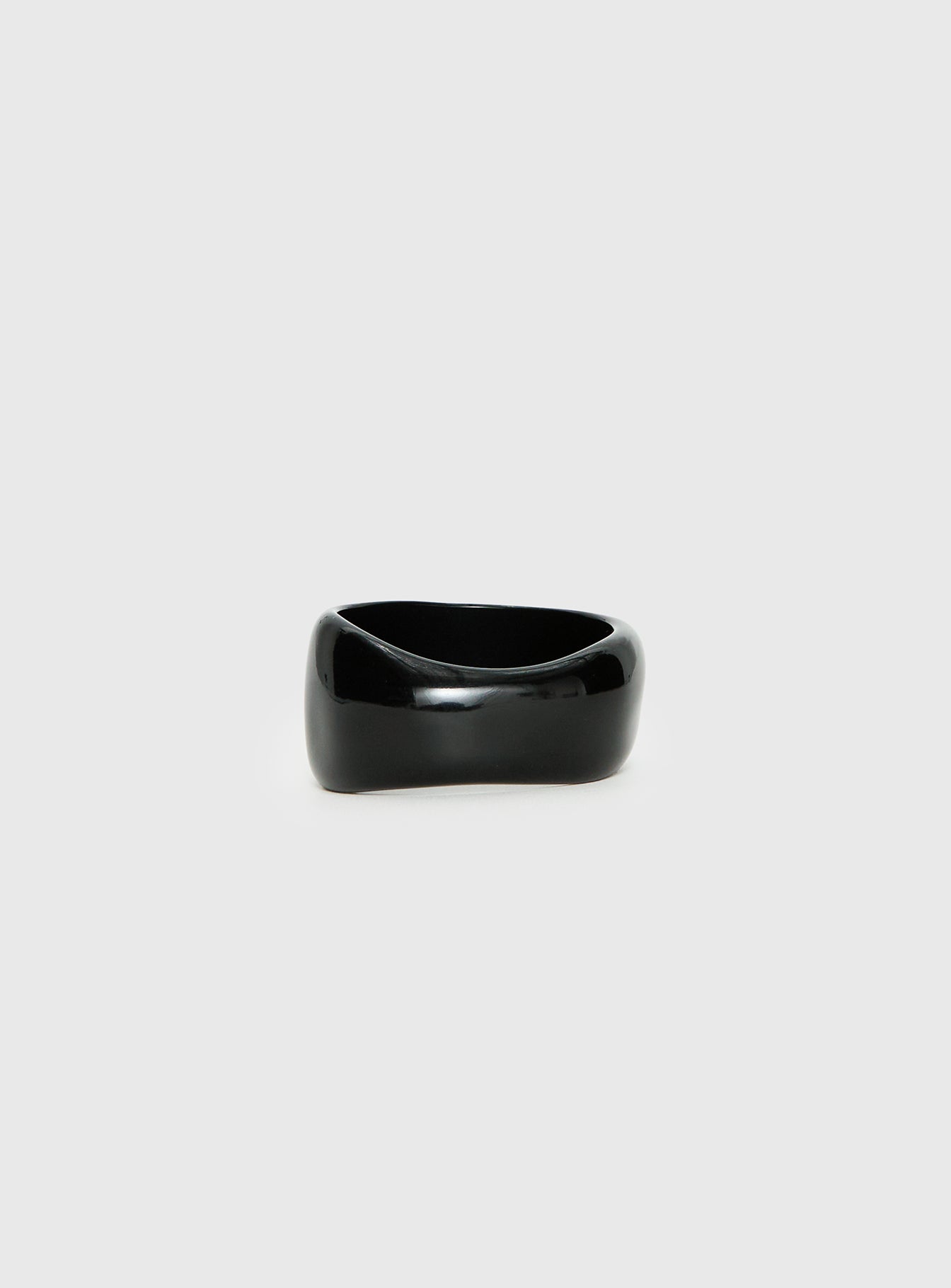 Madlen Resin Cuff Black - Image 4