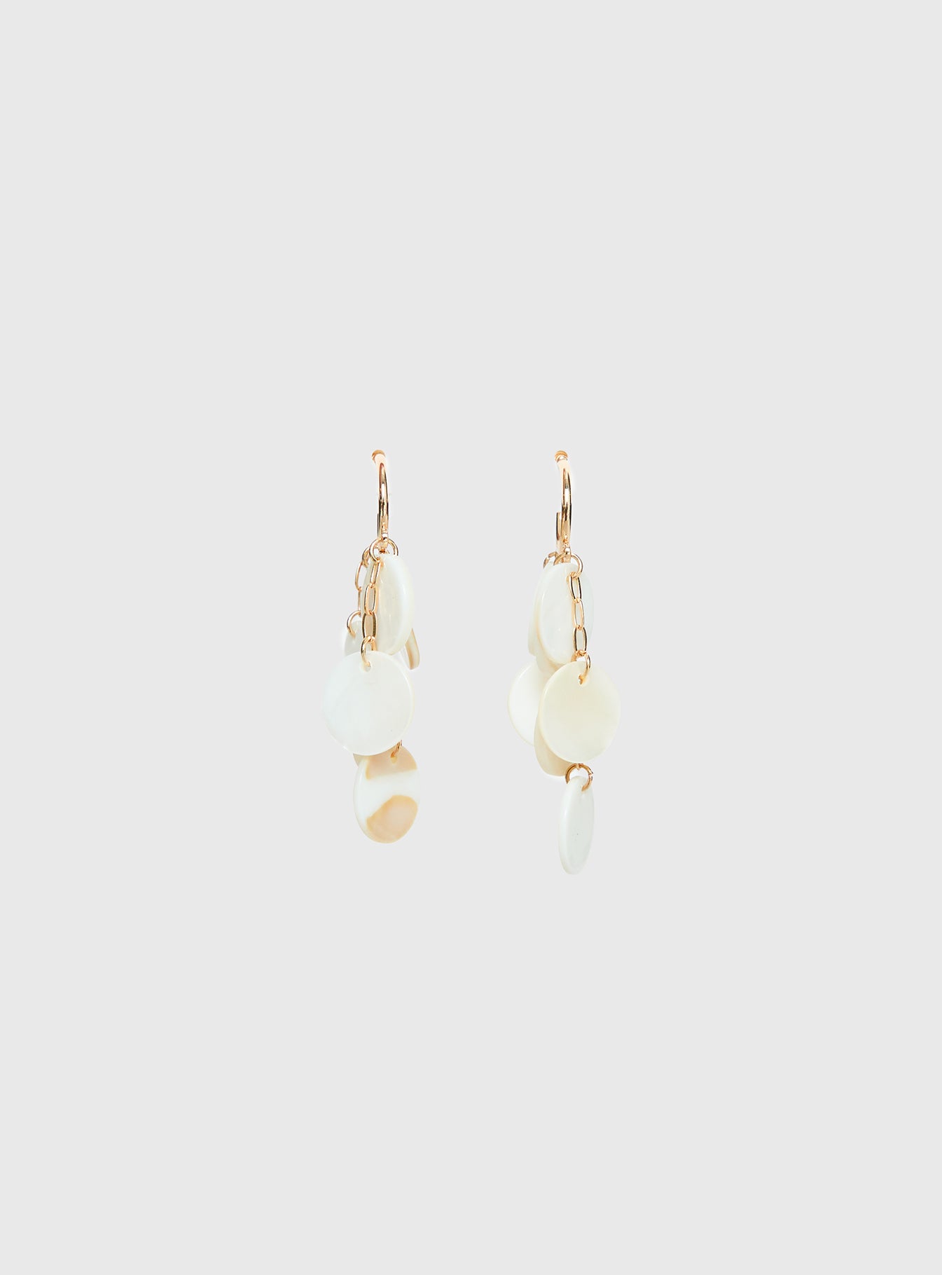 Elizabette Shell Earrings White - Image 4