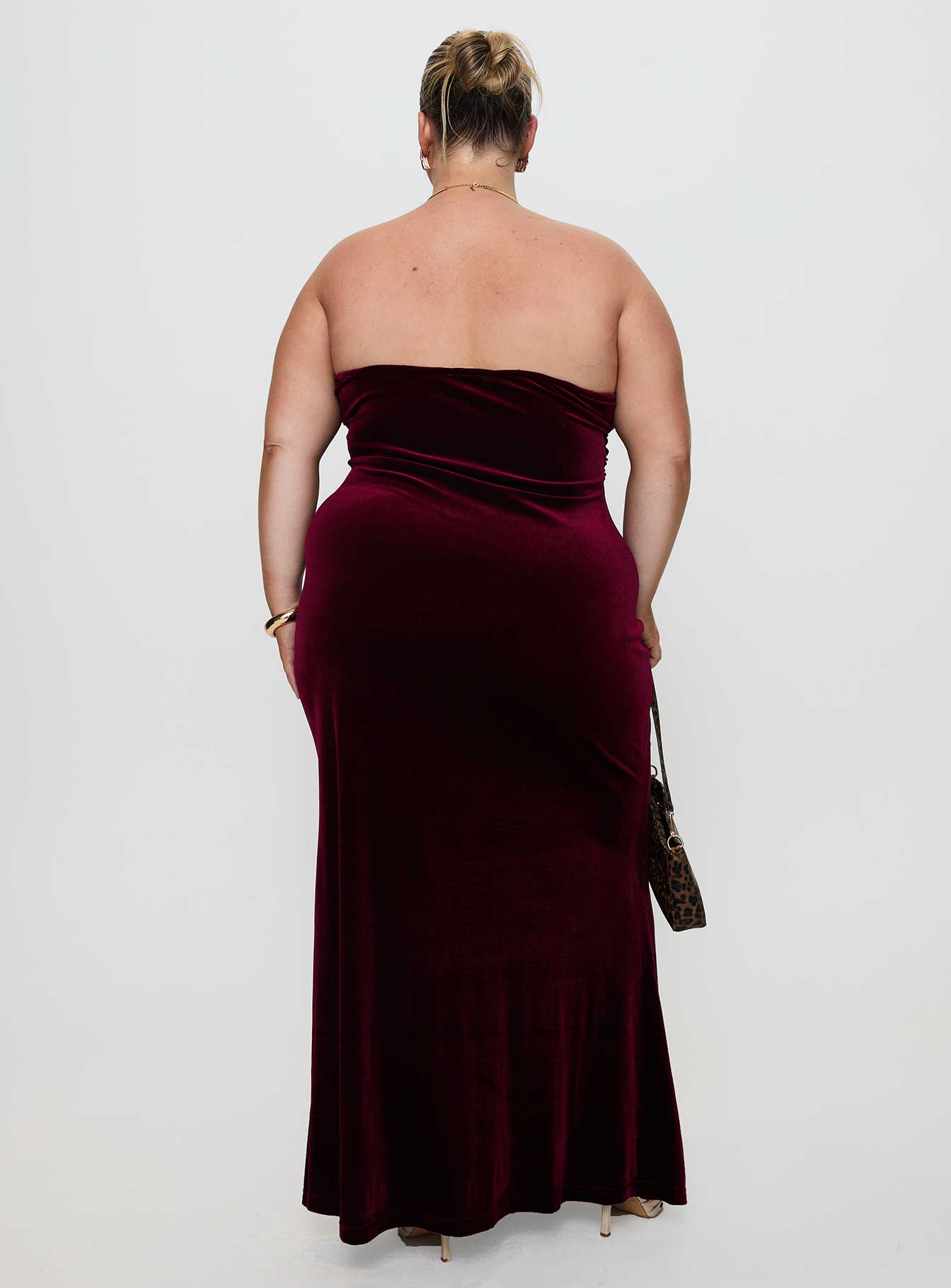 Irena Strapless Maxi Dress Burgundy Curve - Image 5