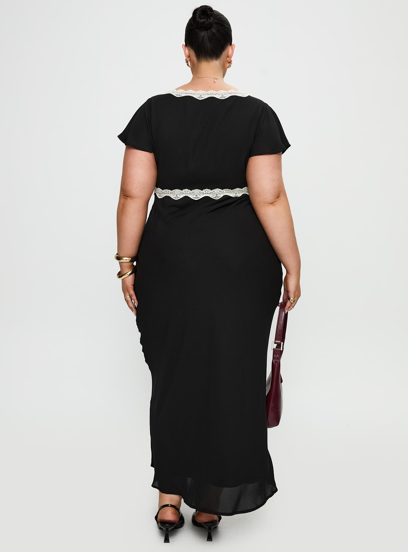 Barbarita Lace Maxi Dress Black Curve - Image 5