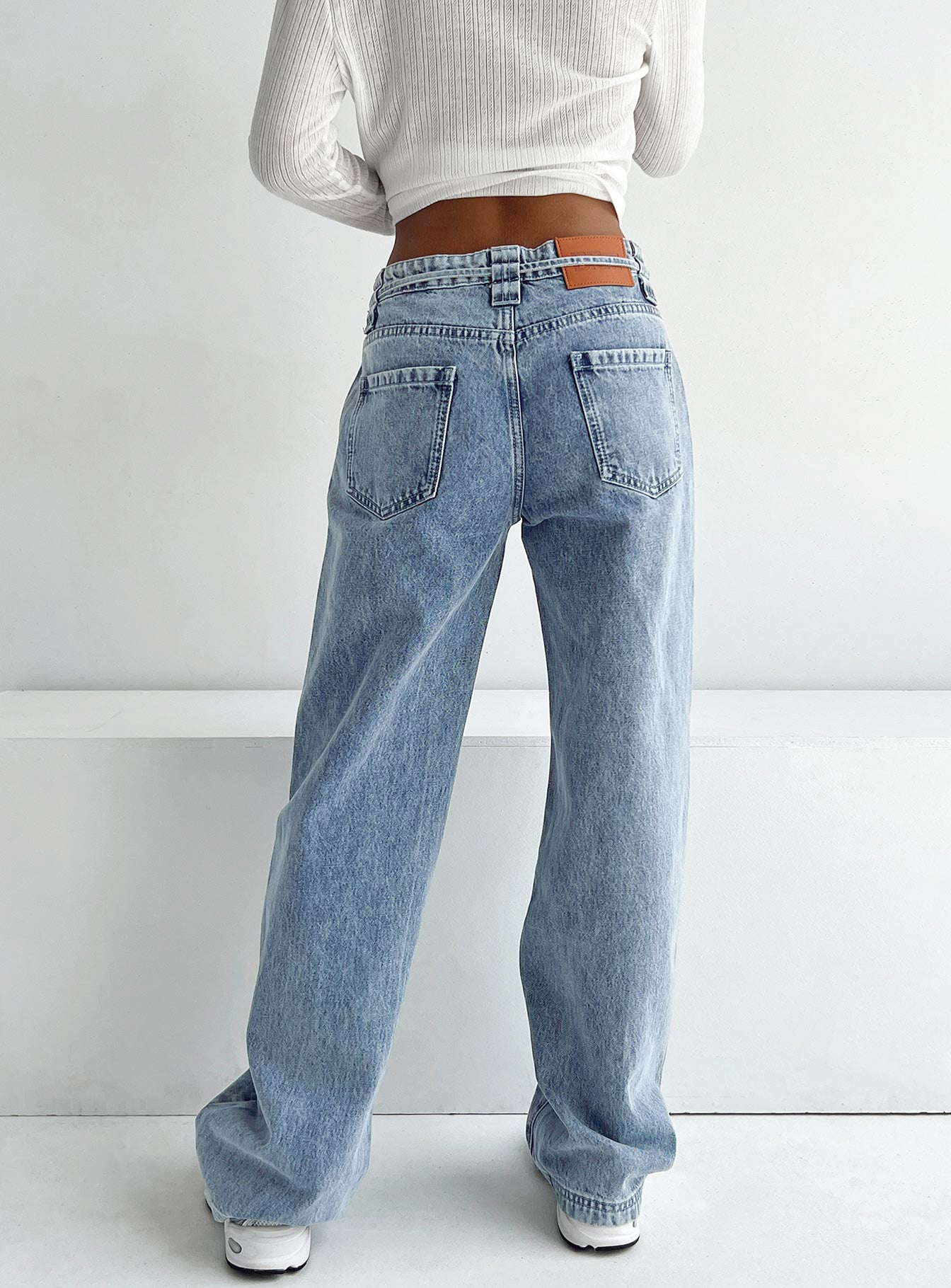 Pemberton High Rise Straight Leg Jeans Mid Wash Denim - Image 9